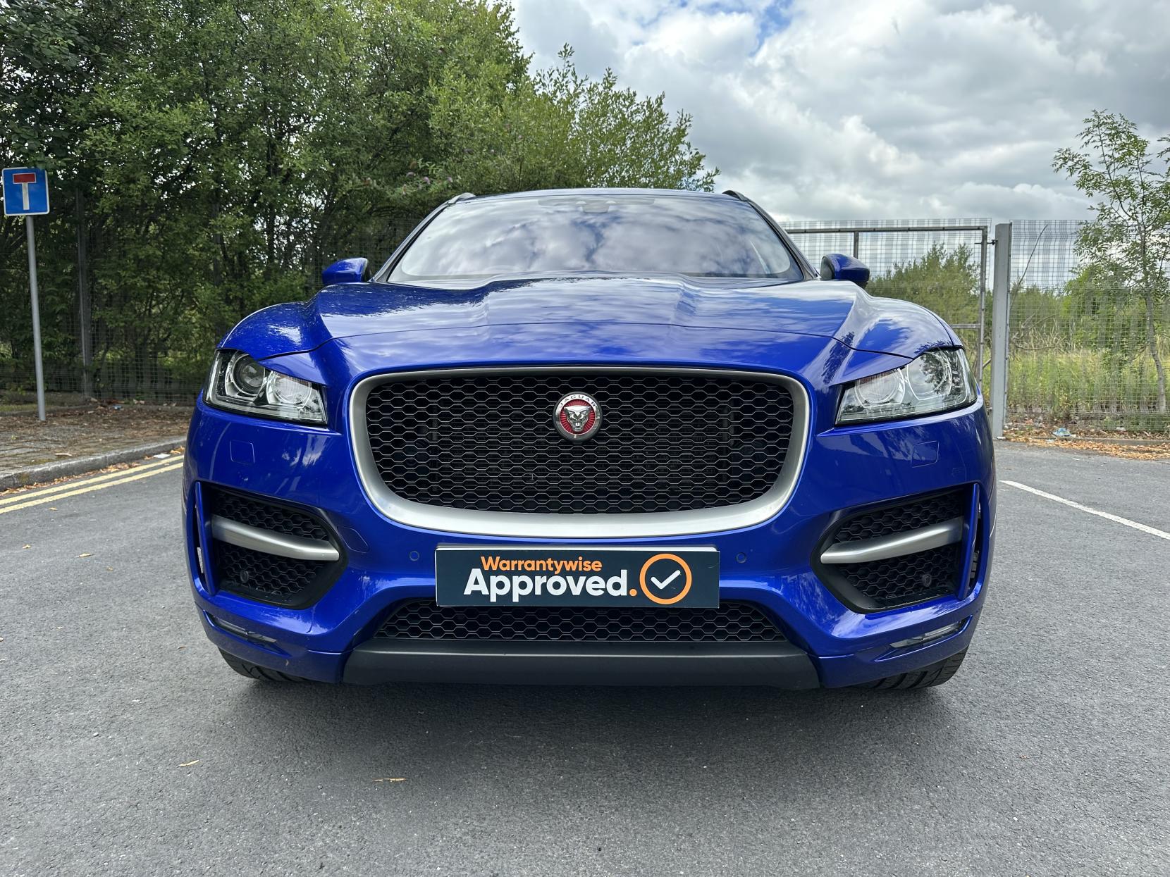 Jaguar F-PACE 2.0 D240 R-Sport SUV 5dr Diesel Auto AWD Euro 6 (s/s) (240 ps)