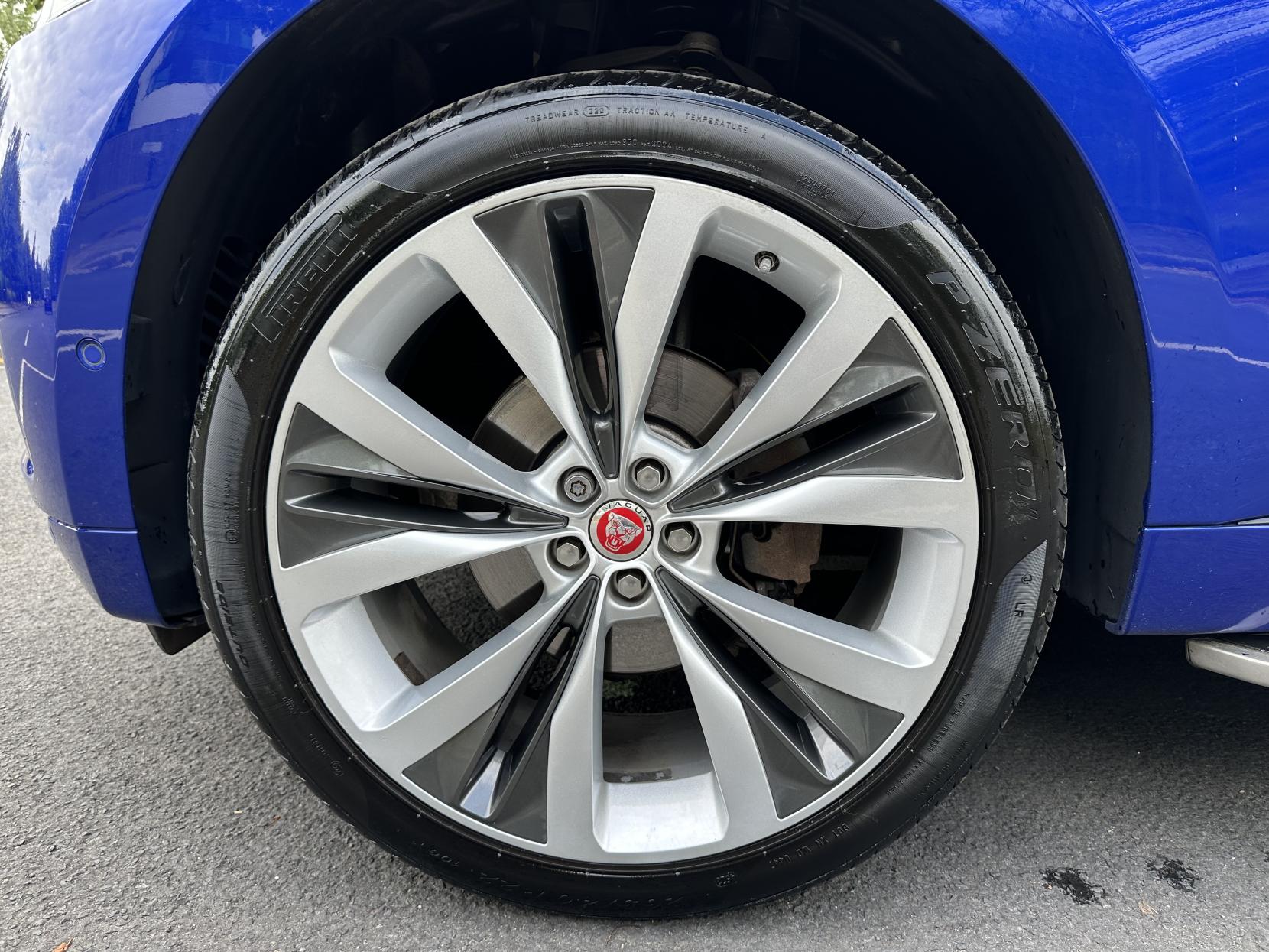 Jaguar F-PACE 2.0 D240 R-Sport SUV 5dr Diesel Auto AWD Euro 6 (s/s) (240 ps)