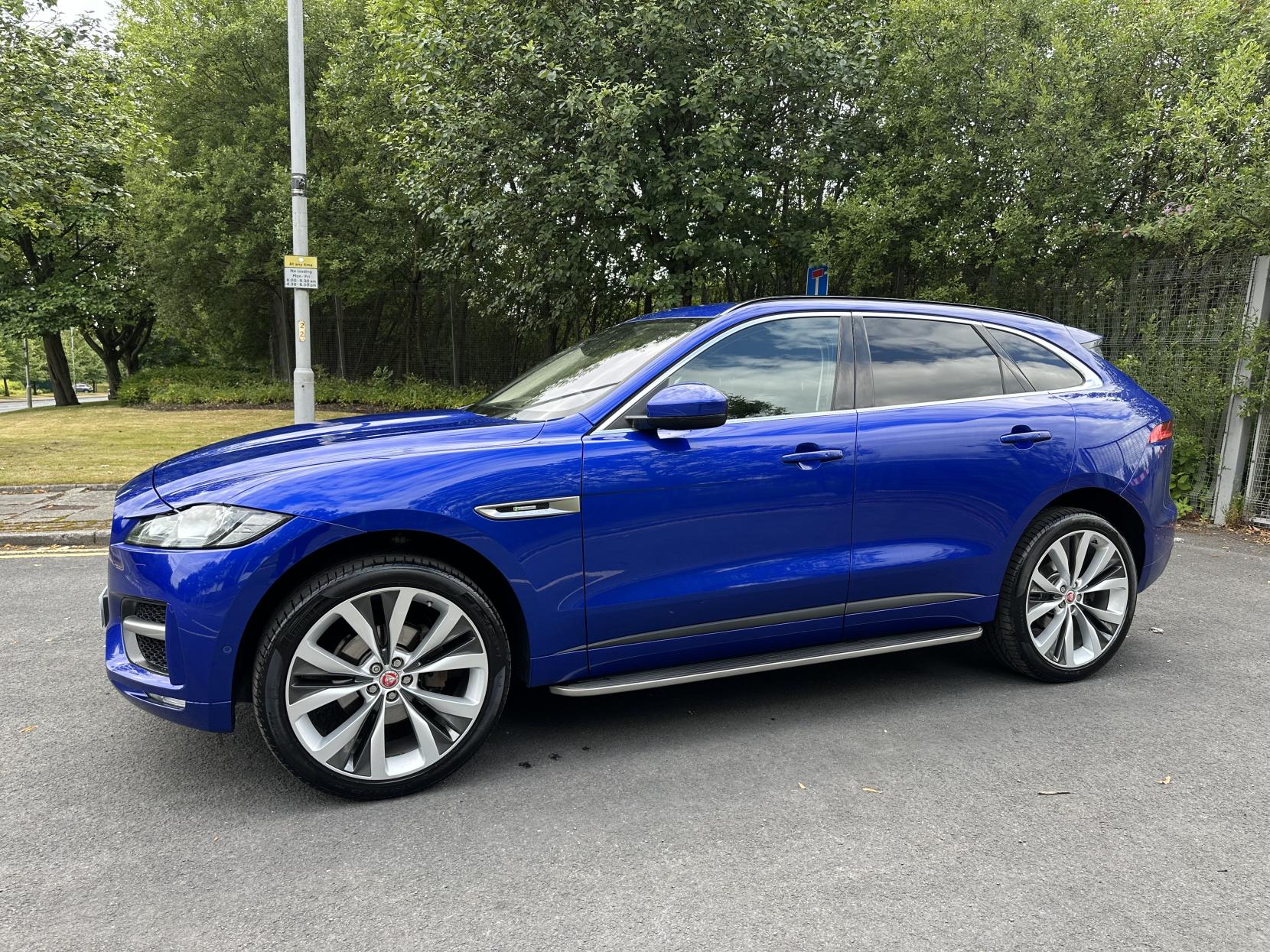Jaguar F-PACE 2.0 D240 R-Sport SUV 5dr Diesel Auto AWD Euro 6 (s/s) (240 ps)