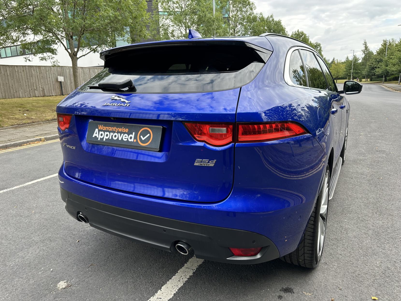 Jaguar F-PACE 2.0 D240 R-Sport SUV 5dr Diesel Auto AWD Euro 6 (s/s) (240 ps)