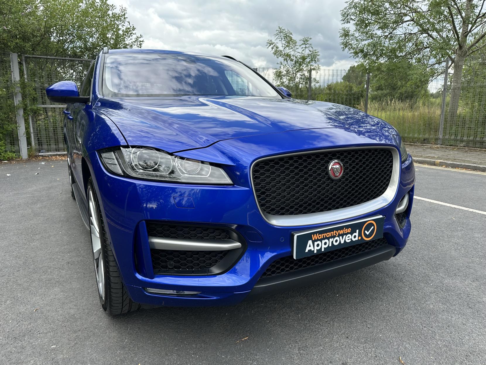 Jaguar F-PACE 2.0 D240 R-Sport SUV 5dr Diesel Auto AWD Euro 6 (s/s) (240 ps)