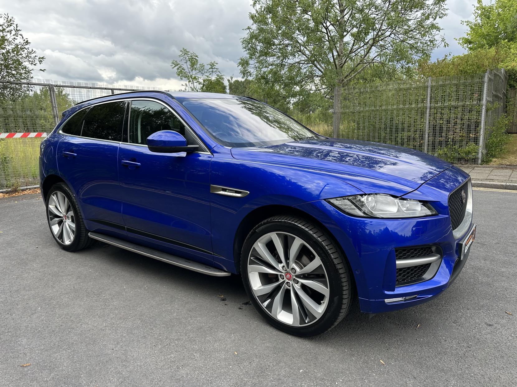 Jaguar F-PACE 2.0 D240 R-Sport SUV 5dr Diesel Auto AWD Euro 6 (s/s) (240 ps)