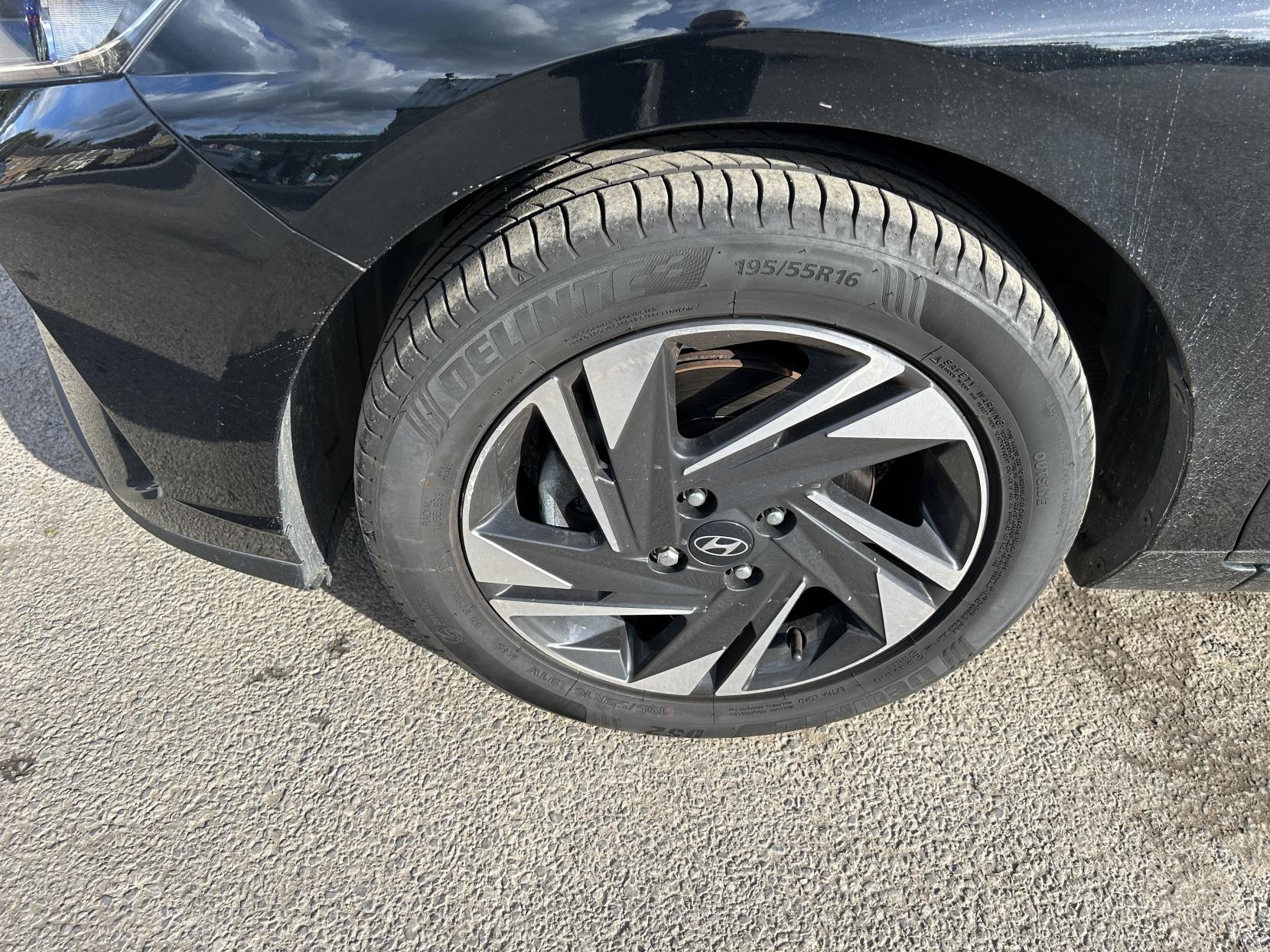 Hyundai i20 1.0 T-GDi MHEV SE Connect Hatchback 5dr Petrol Hybrid Manual Euro 6 (s/s) (100 ps)