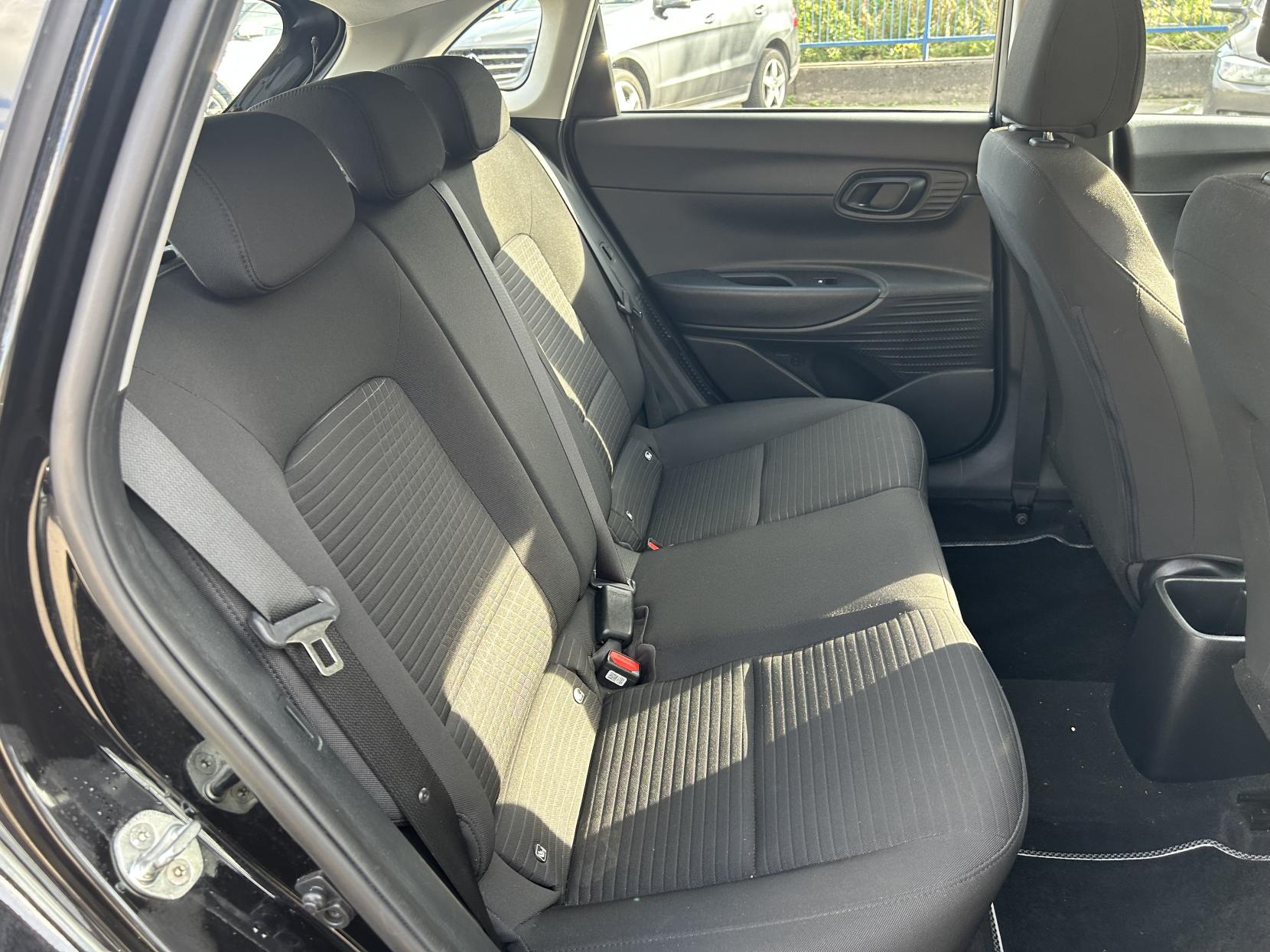 Hyundai i20 1.0 T-GDi MHEV SE Connect Hatchback 5dr Petrol Hybrid Manual Euro 6 (s/s) (100 ps)