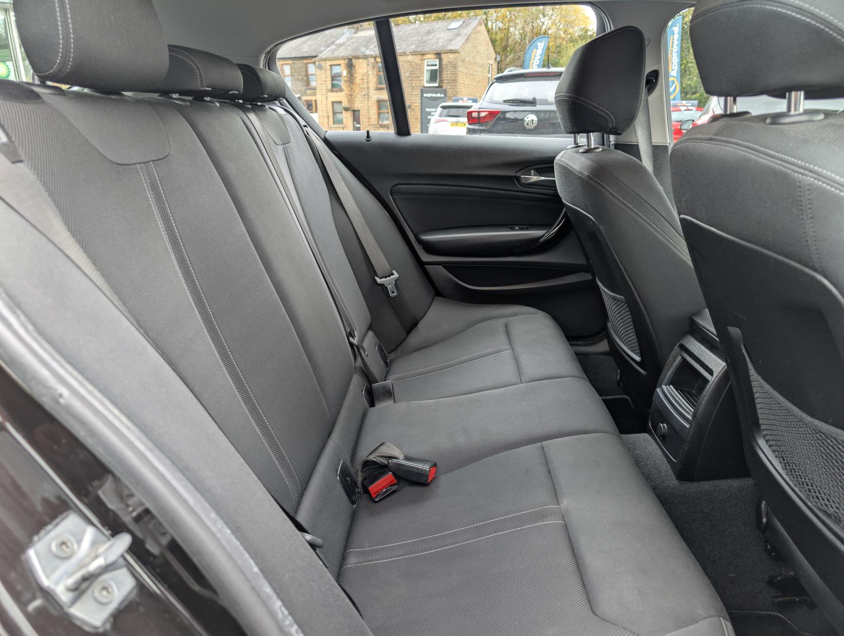 BMW 1 Series 1.5 118i Sport Hatchback 5dr Petrol Manual Euro 6 (s/s) (136 ps)