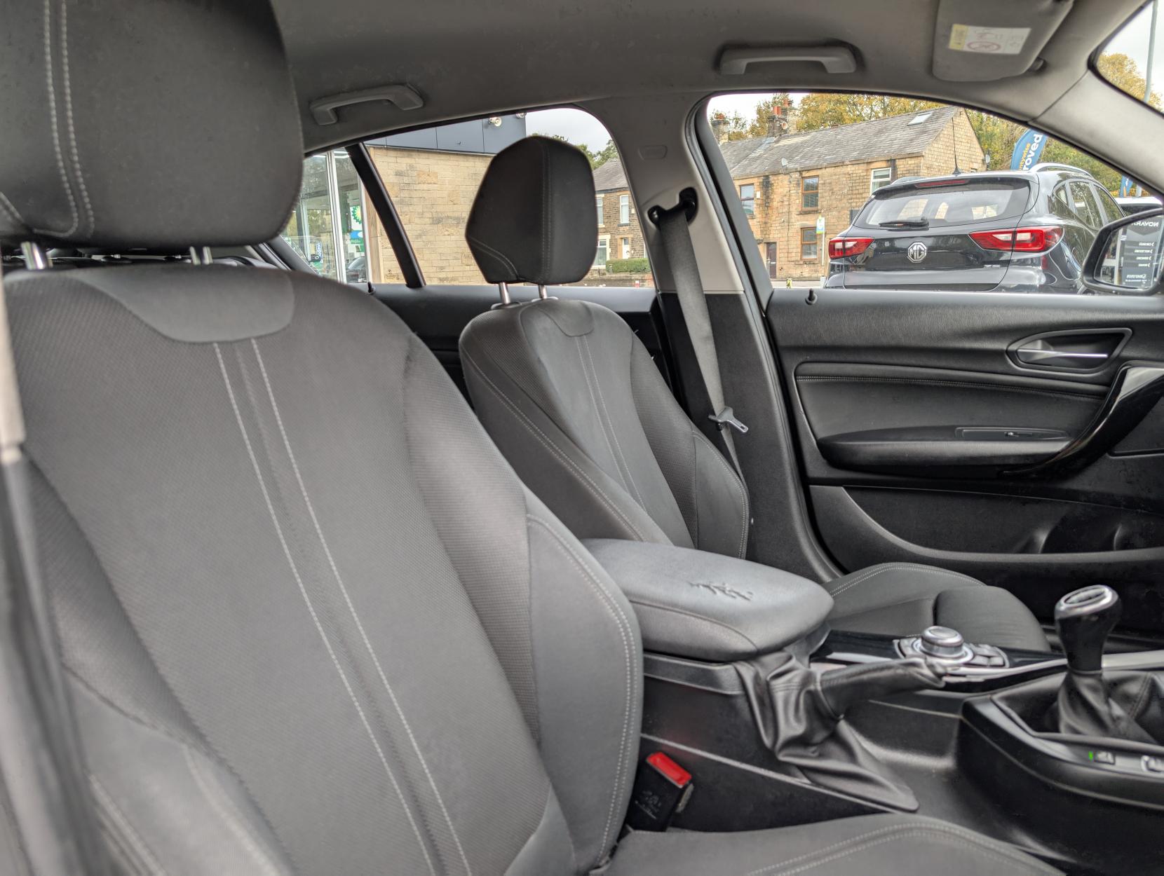 BMW 1 Series 1.5 118i Sport Hatchback 5dr Petrol Manual Euro 6 (s/s) (136 ps)