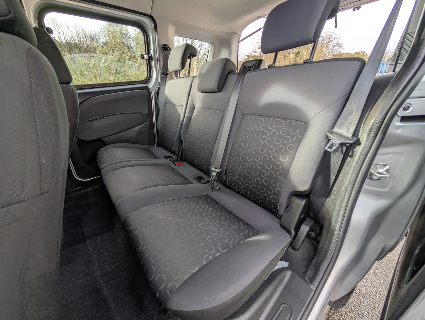 Fiat Doblo 1.6 MultiJet Easy MPV 5dr Diesel Manual Euro 6 (95 ps)