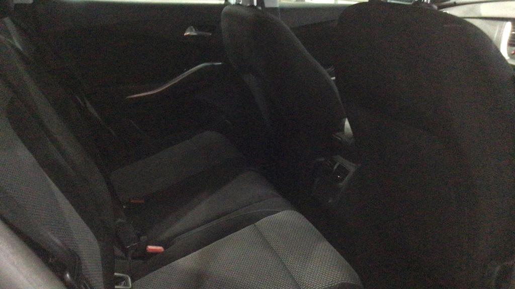 Vauxhall Grandland X 1.2 Turbo GPF SE SUV 5dr Petrol Manual Euro 6 (s/s) (130 ps)