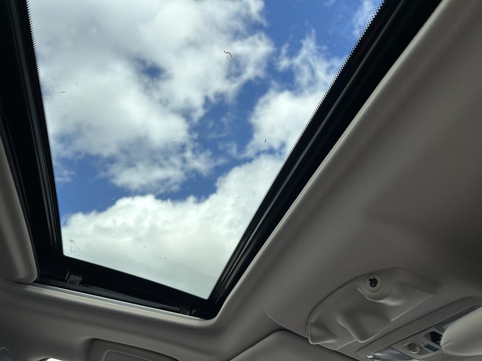 Mitsubishi Outlander 2.0h 12kWh GX4h SUV 5dr Petrol Plug-in Hybrid CVT 4WD Euro 6 (s/s) (200 ps)
