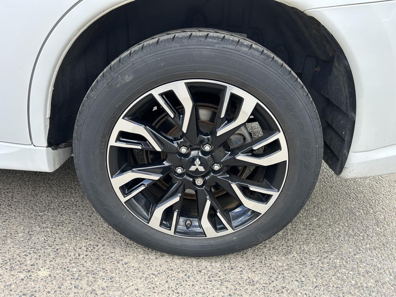 Mitsubishi Outlander 2.0h 12kWh GX4h SUV 5dr Petrol Plug-in Hybrid CVT 4WD Euro 6 (s/s) (200 ps)
