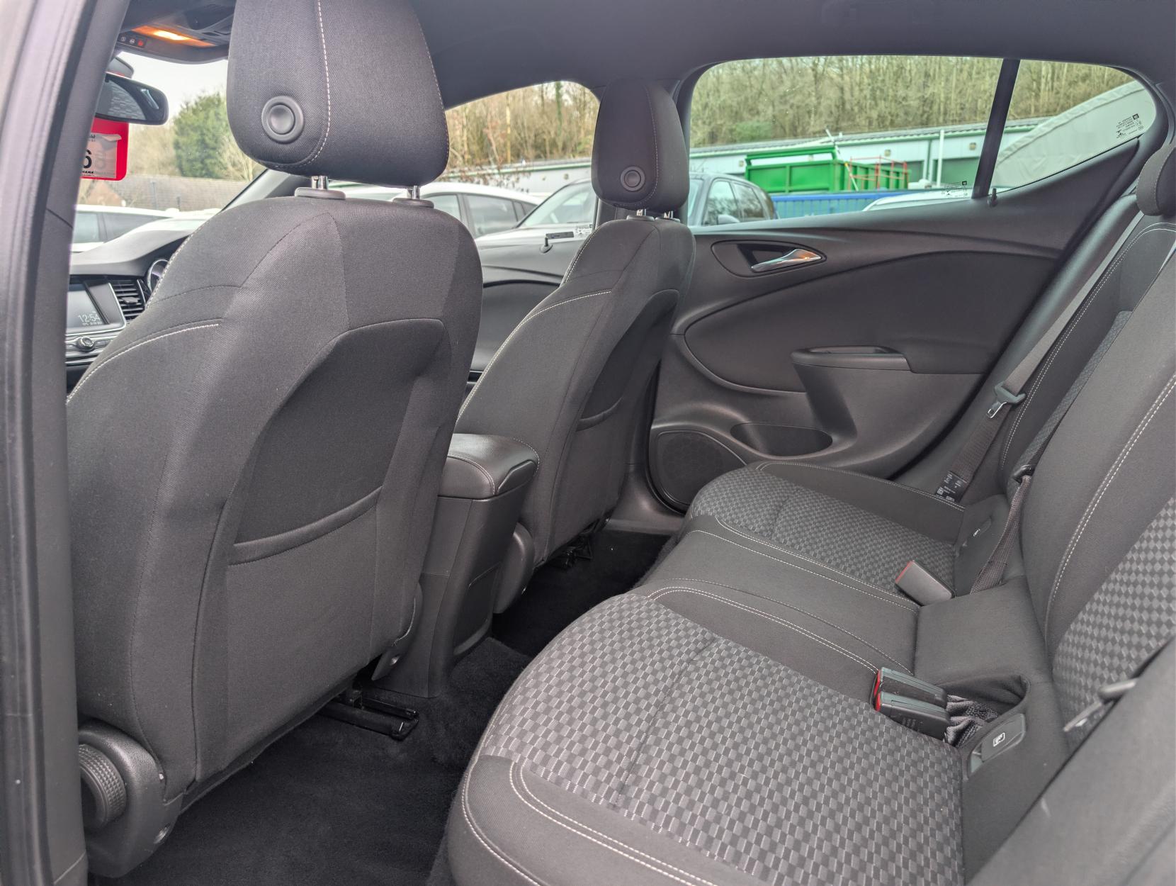 Vauxhall Astra 1.6i Turbo SRi Hatchback 5dr Petrol Manual Euro 6 (s/s) (200 ps)