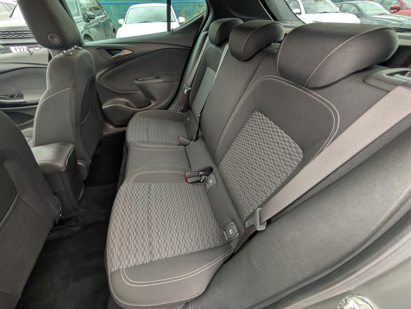 Vauxhall Astra 1.6i Turbo SRi Hatchback 5dr Petrol Manual Euro 6 (s/s) (200 ps)