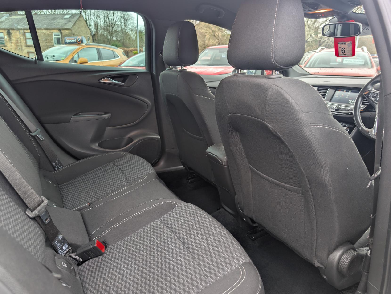 Vauxhall Astra 1.6i Turbo SRi Hatchback 5dr Petrol Manual Euro 6 (s/s) (200 ps)