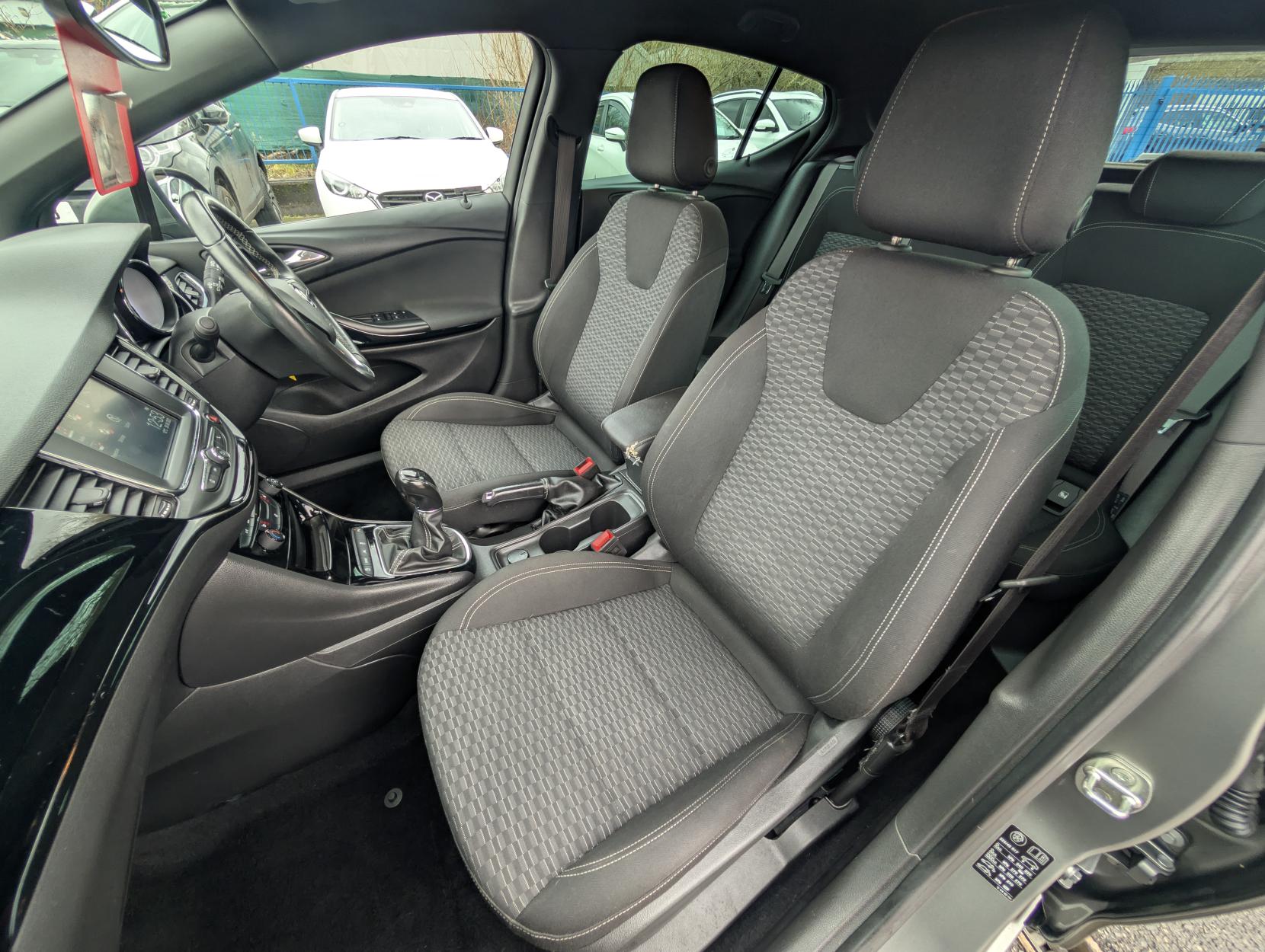 Vauxhall Astra 1.6i Turbo SRi Hatchback 5dr Petrol Manual Euro 6 (s/s) (200 ps)