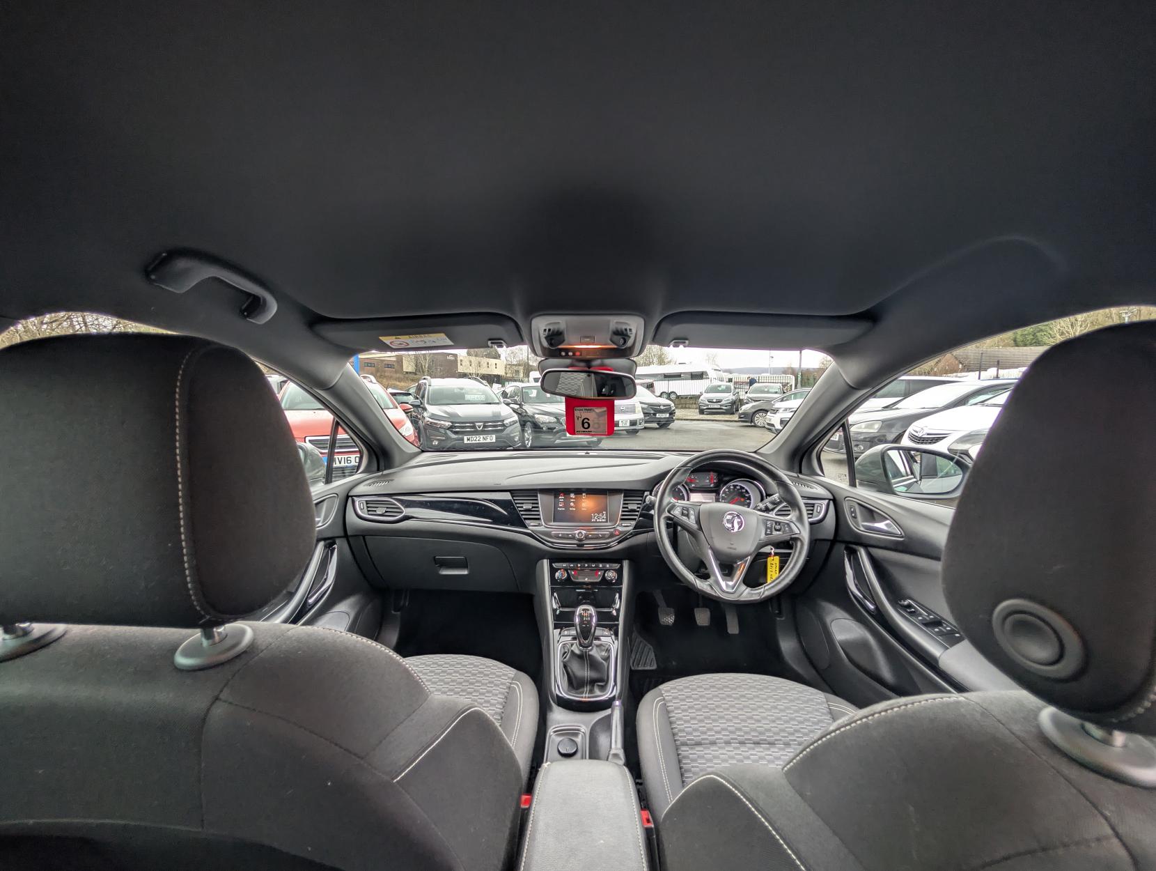 Vauxhall Astra 1.6i Turbo SRi Hatchback 5dr Petrol Manual Euro 6 (s/s) (200 ps)