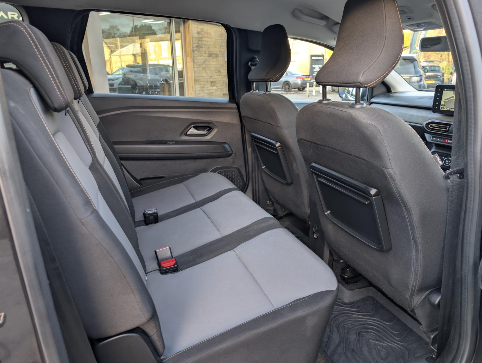 Dacia Jogger 1.0 TCe EXTREME MPV 5dr Petrol Manual Euro 6 (s/s) (110 ps)