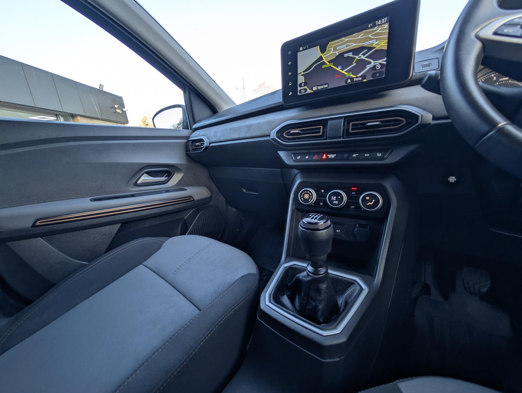 Dacia Jogger 1.0 TCe EXTREME MPV 5dr Petrol Manual Euro 6 (s/s) (110 ps)