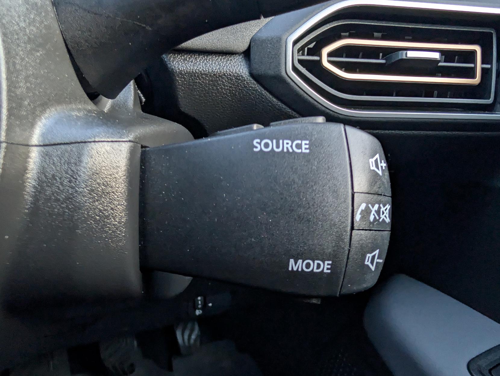 Dacia Jogger 1.0 TCe EXTREME MPV 5dr Petrol Manual Euro 6 (s/s) (110 ps)