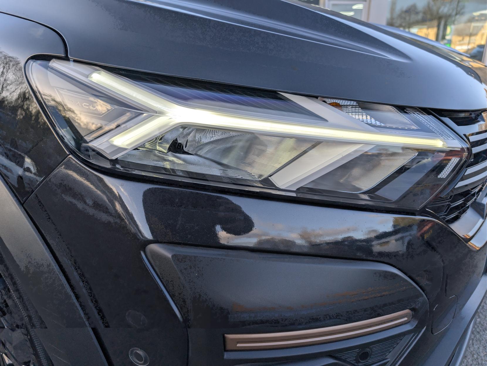 Dacia Jogger 1.0 TCe EXTREME MPV 5dr Petrol Manual Euro 6 (s/s) (110 ps)