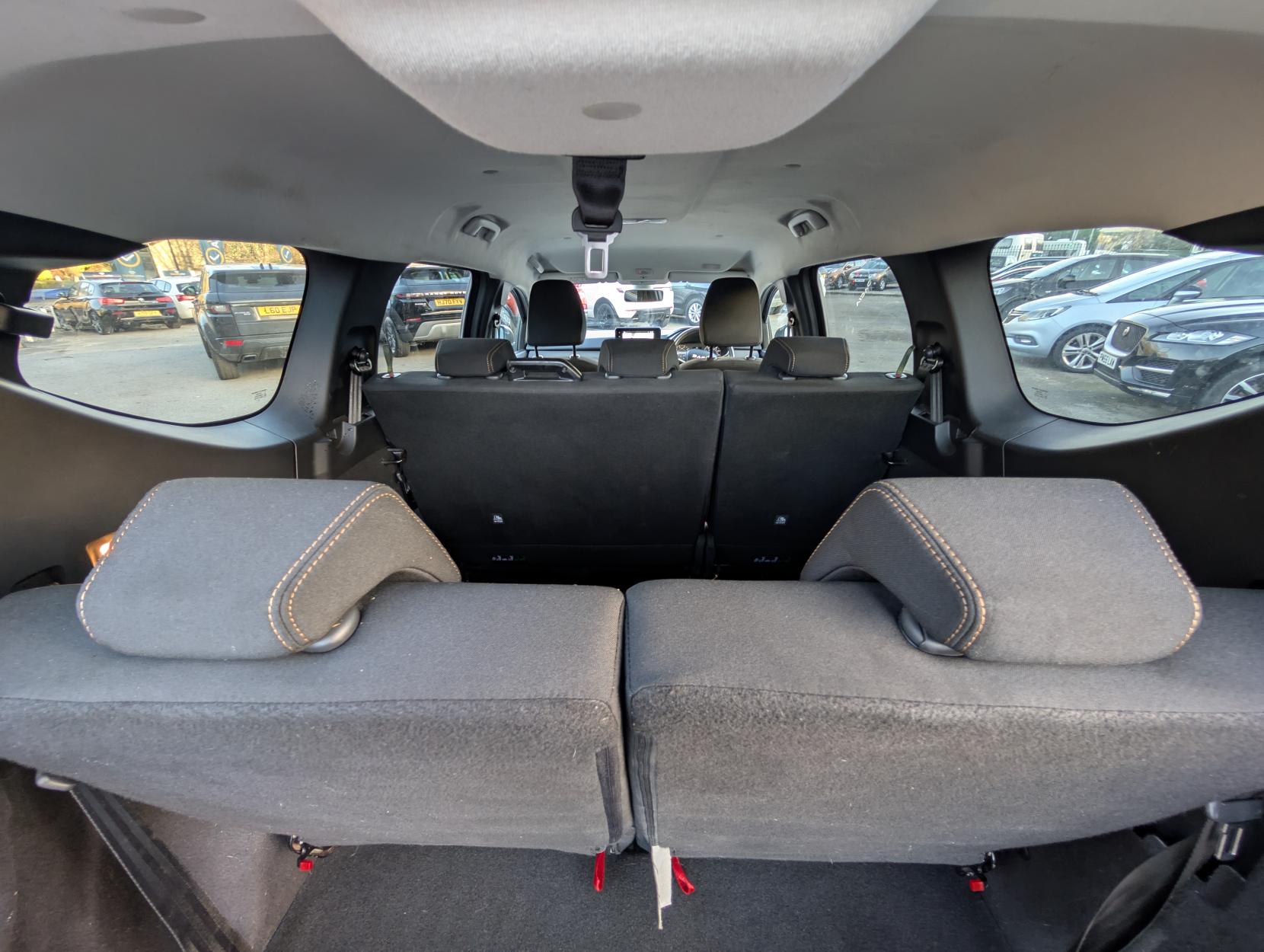 Dacia Jogger 1.0 TCe EXTREME MPV 5dr Petrol Manual Euro 6 (s/s) (110 ps)