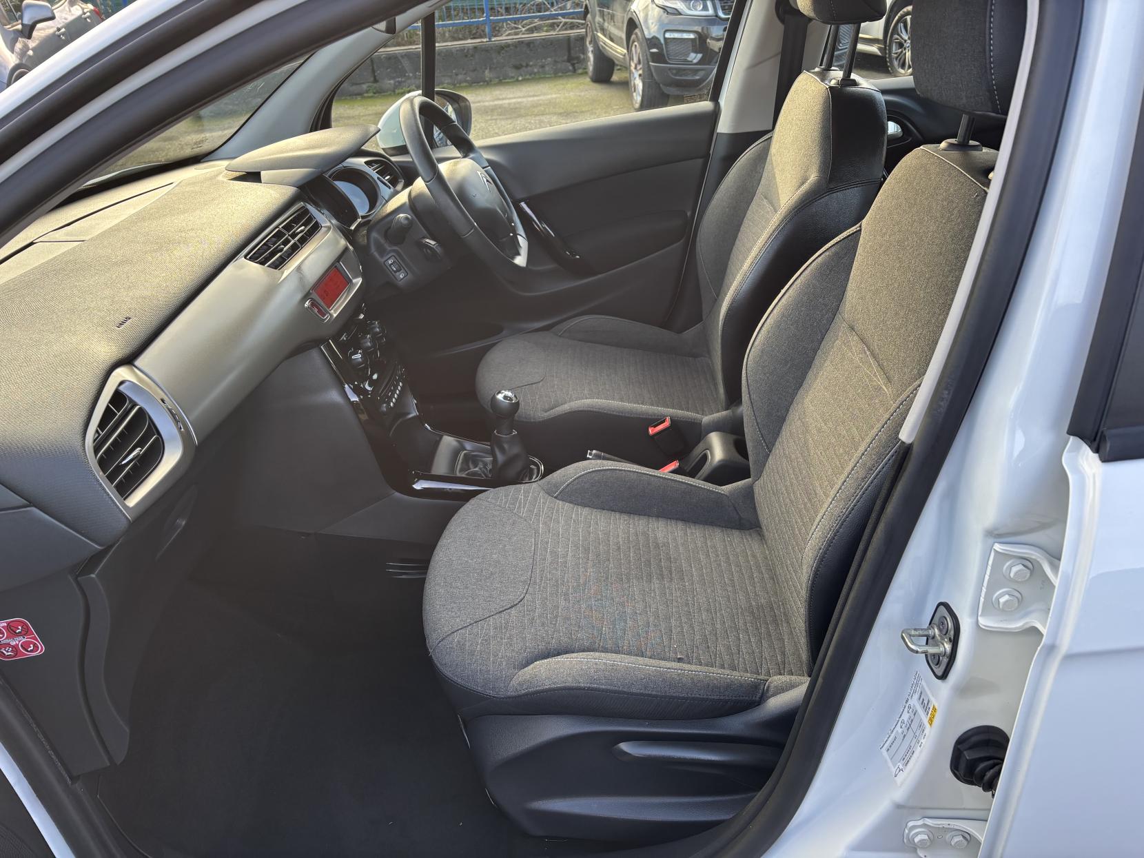 Citroen C3 1.2 PureTech Edition Hatchback 5dr Petrol Manual Euro 6 (82 ps)