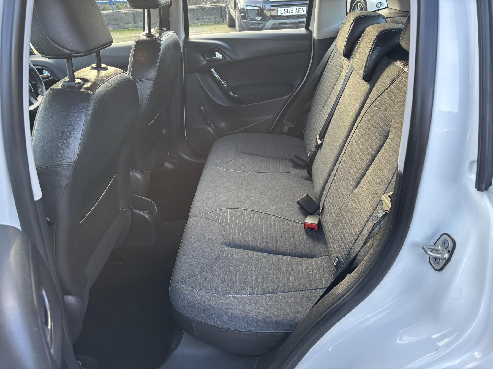 Citroen C3 1.2 PureTech Edition Hatchback 5dr Petrol Manual Euro 6 (82 ps)