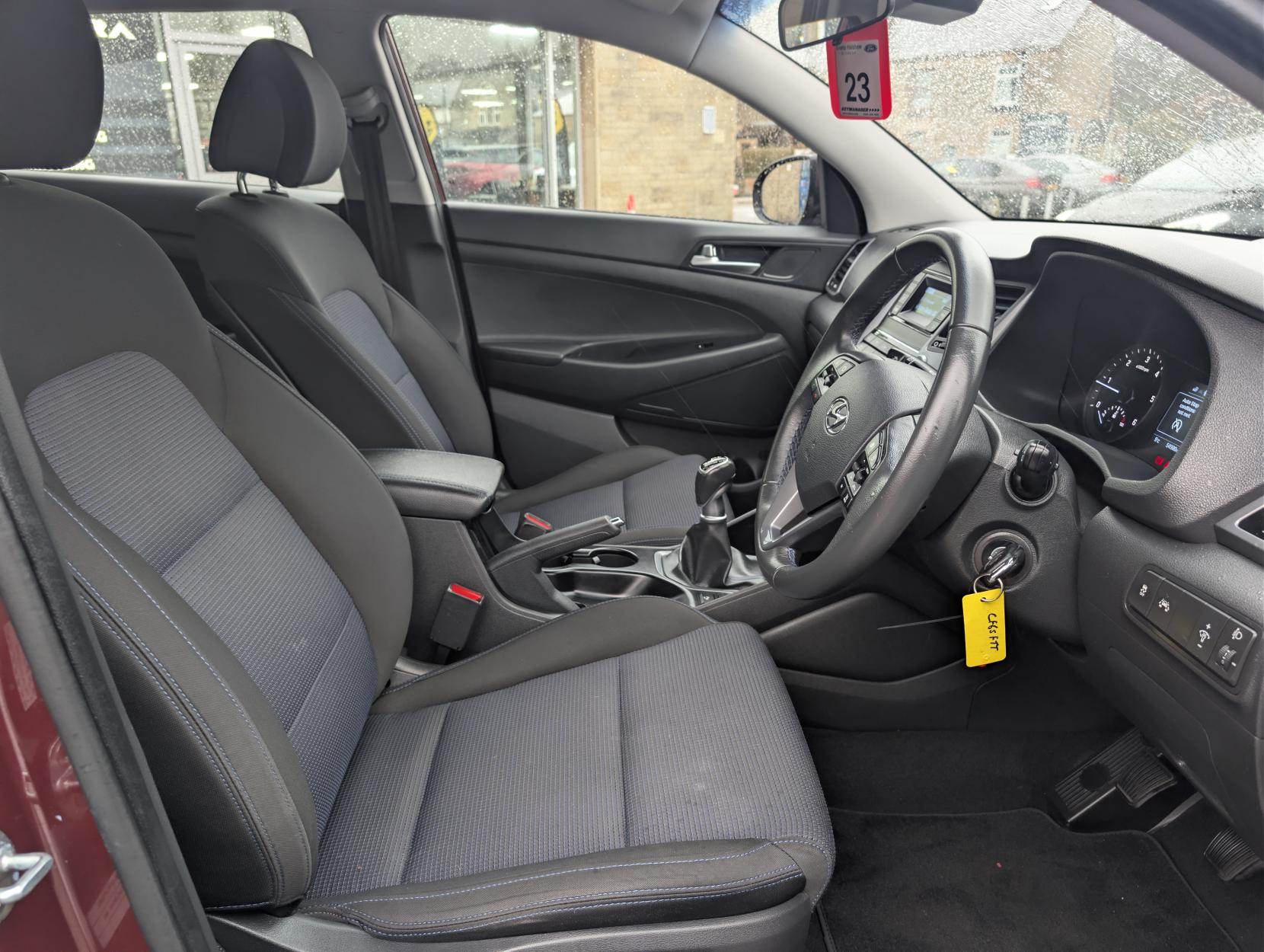 Hyundai TUCSON 1.7 CRDi Blue Drive SE SUV 5dr Diesel Manual Euro 6 (s/s) (116 ps)