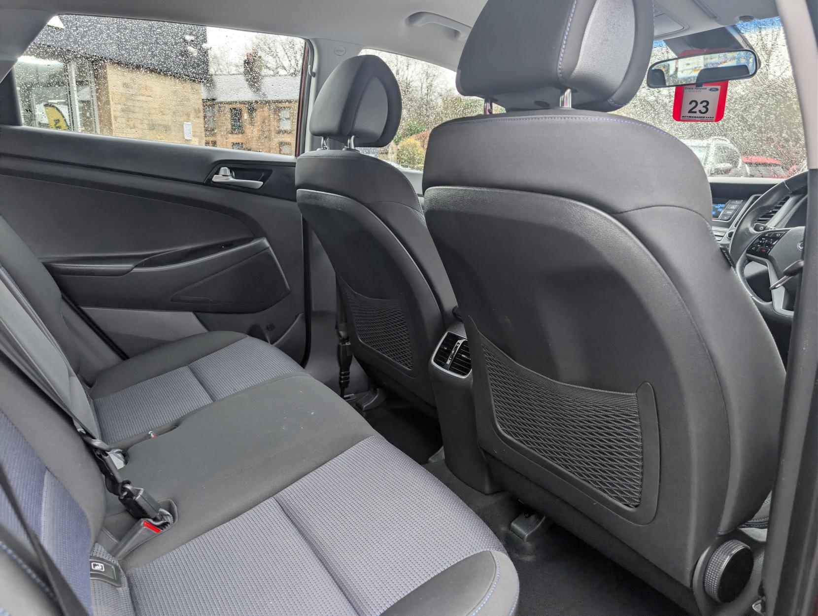 Hyundai TUCSON 1.7 CRDi Blue Drive SE SUV 5dr Diesel Manual Euro 6 (s/s) (116 ps)