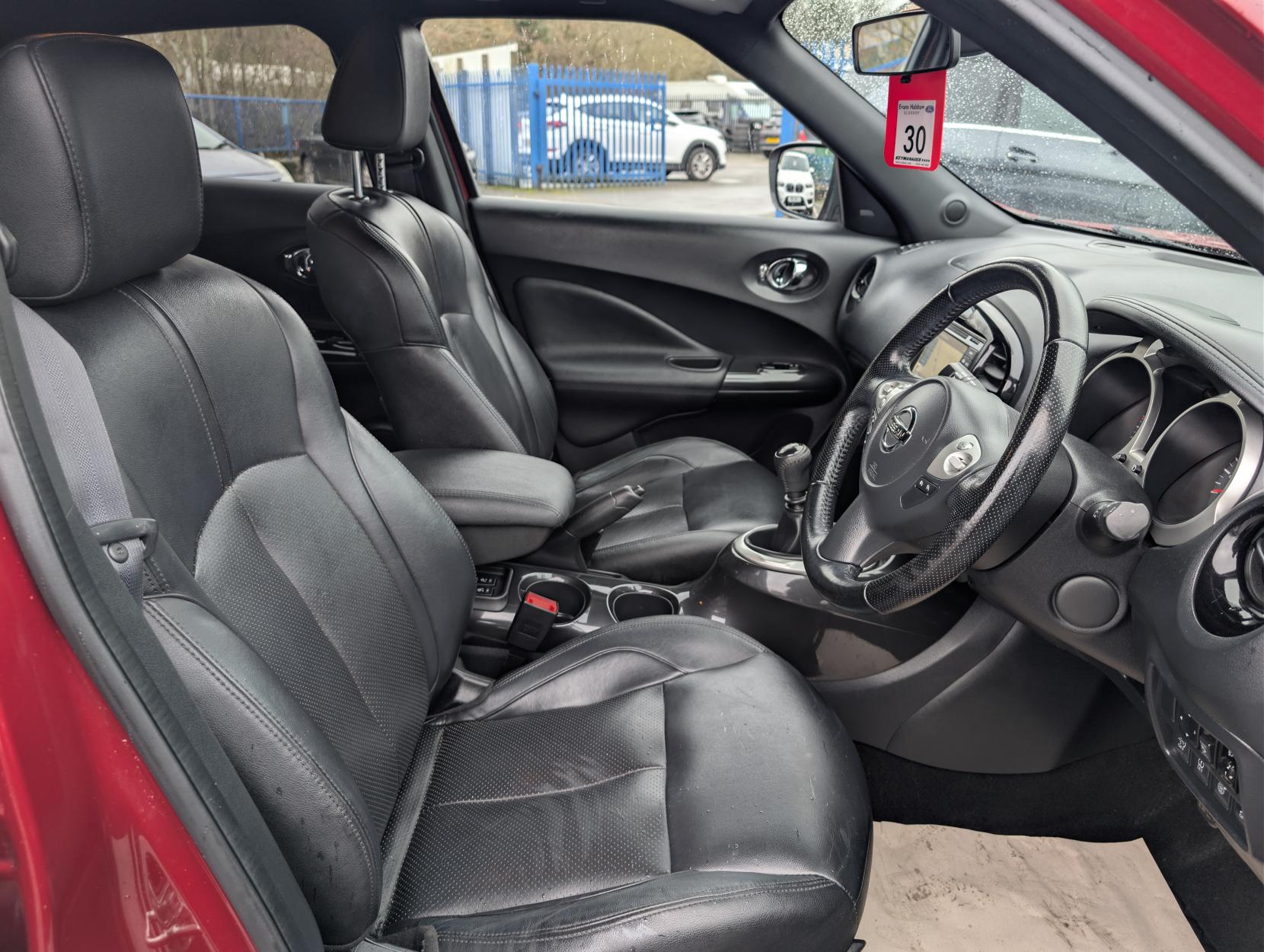 Nissan Juke 1.2 DIG-T Tekna SUV 5dr Petrol Manual Euro 6 (s/s) (115 ps)