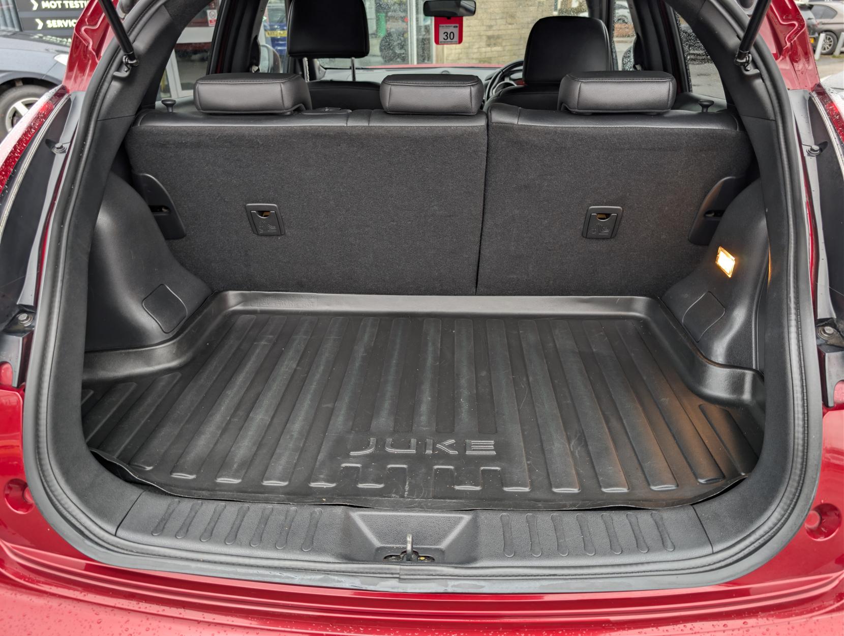 Nissan Juke 1.2 DIG-T Tekna SUV 5dr Petrol Manual Euro 6 (s/s) (115 ps)