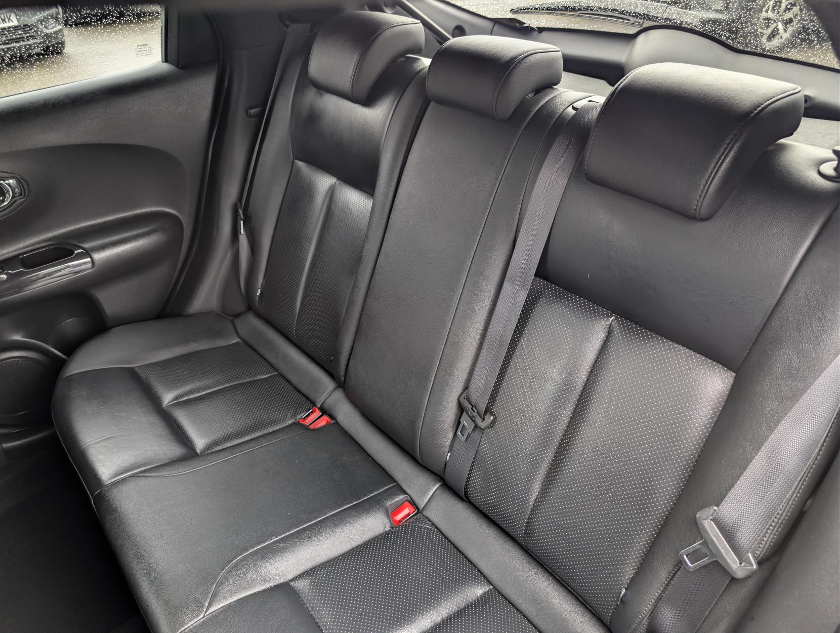 Nissan Juke 1.2 DIG-T Tekna SUV 5dr Petrol Manual Euro 6 (s/s) (115 ps)