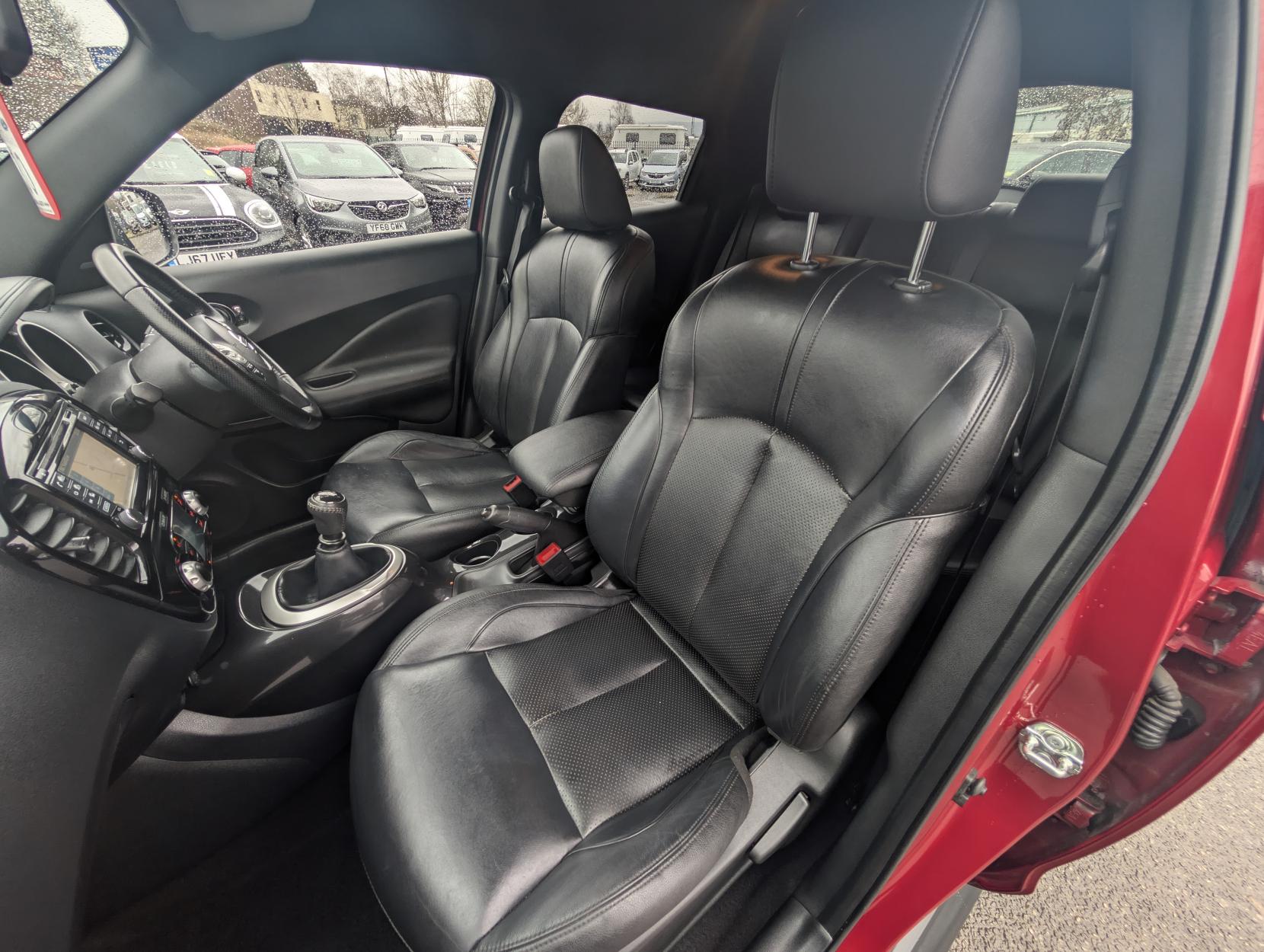 Nissan Juke 1.2 DIG-T Tekna SUV 5dr Petrol Manual Euro 6 (s/s) (115 ps)