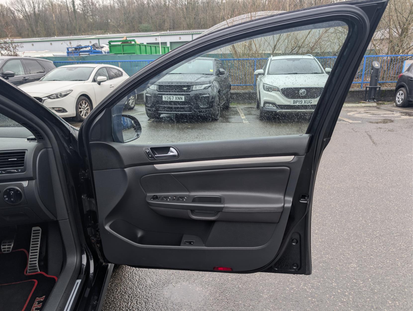 Volkswagen Golf 2.0 TFSI GTI Hatchback 5dr Petrol Manual (189 g/km, 198 bhp)