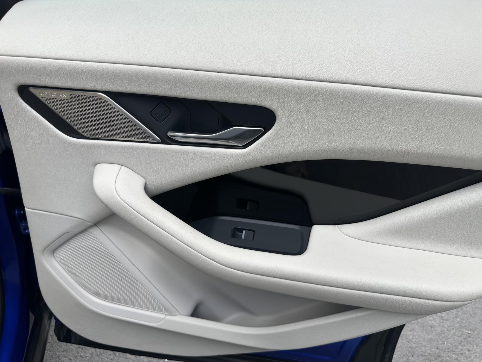 Jaguar I-PACE 400 90kWh SE SUV 5dr Electric Auto 4WD (400 ps)