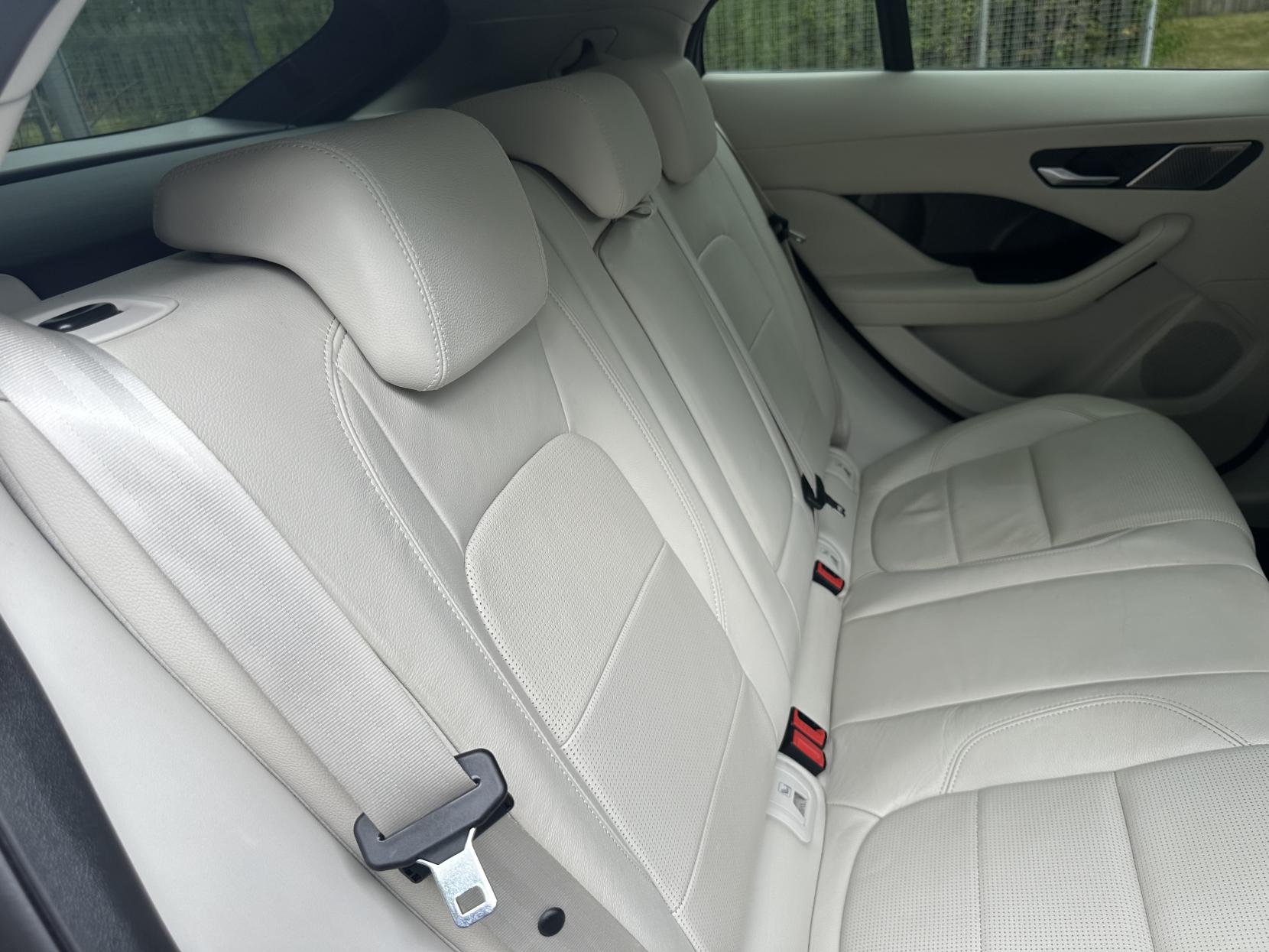Jaguar I-PACE 400 90kWh SE SUV 5dr Electric Auto 4WD (400 ps)
