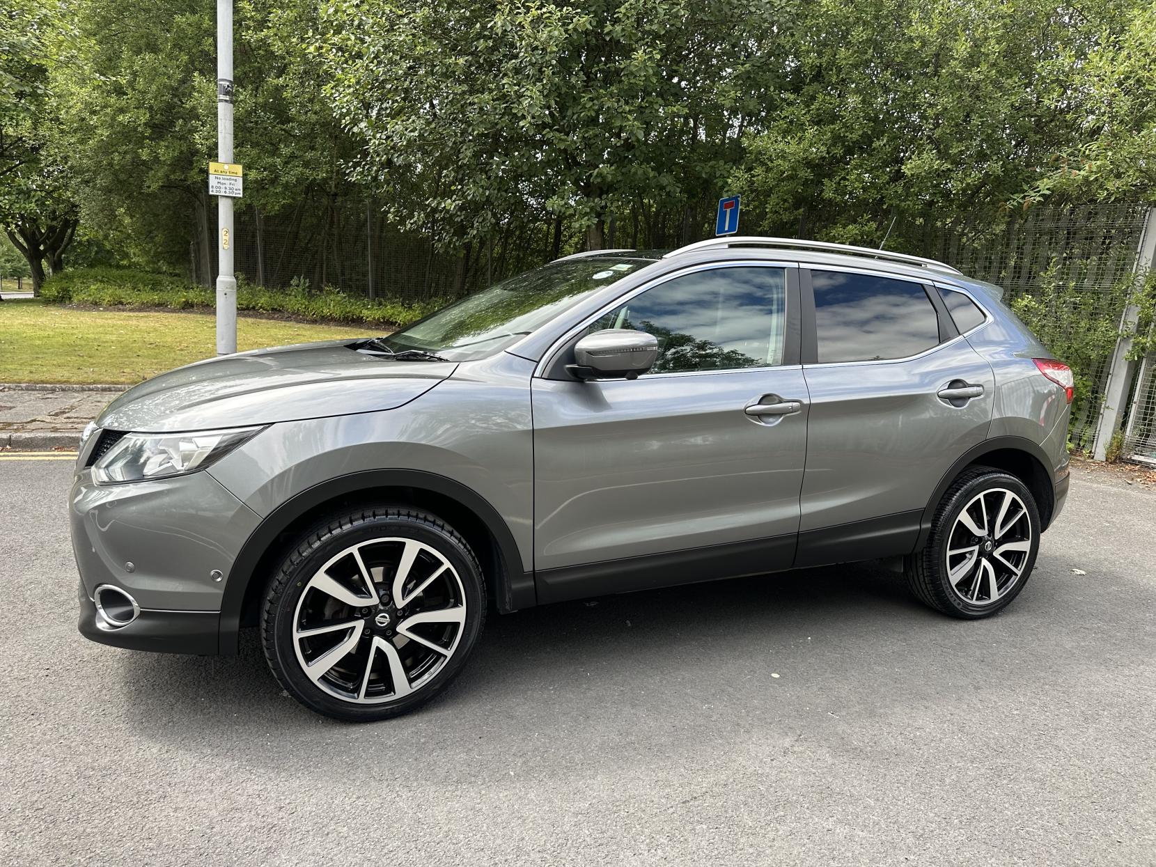 Nissan Qashqai 1.5 dCi Tekna SUV 5dr Diesel Manual 2WD Euro 6 (s/s) (110 ps)
