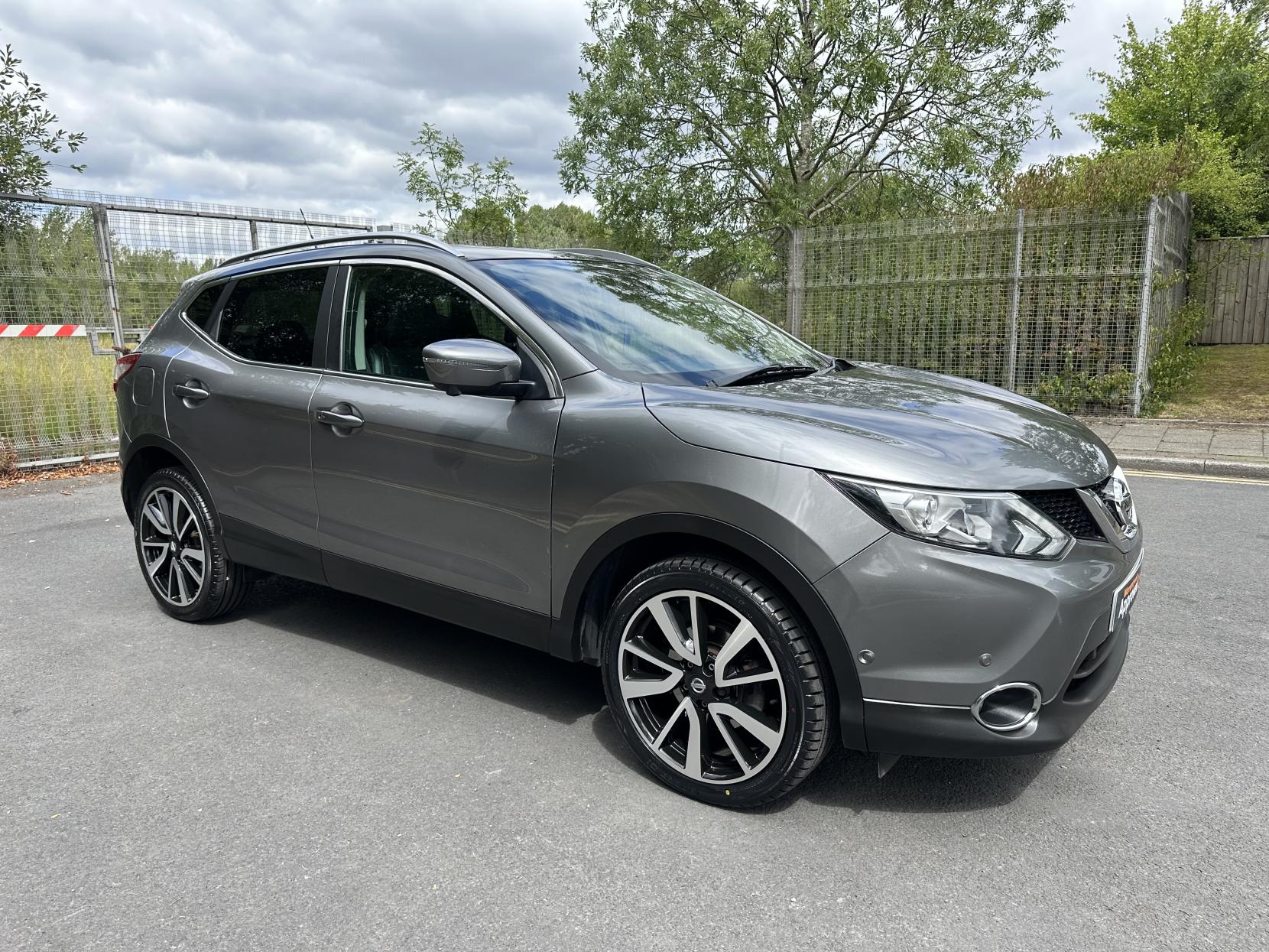 Nissan Qashqai 1.5 dCi Tekna SUV 5dr Diesel Manual 2WD Euro 6 (s/s) (110 ps)