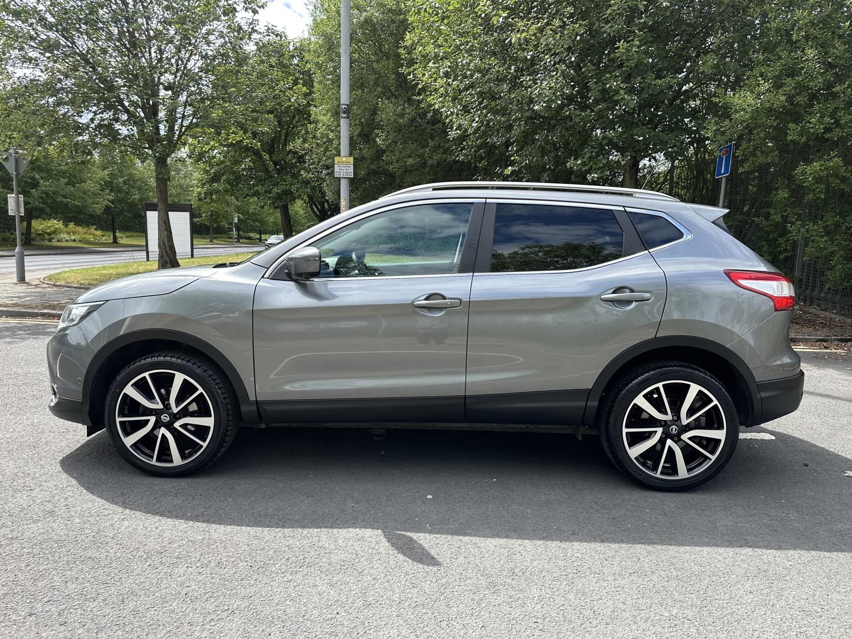 Nissan Qashqai 1.5 dCi Tekna SUV 5dr Diesel Manual 2WD Euro 6 (s/s) (110 ps)