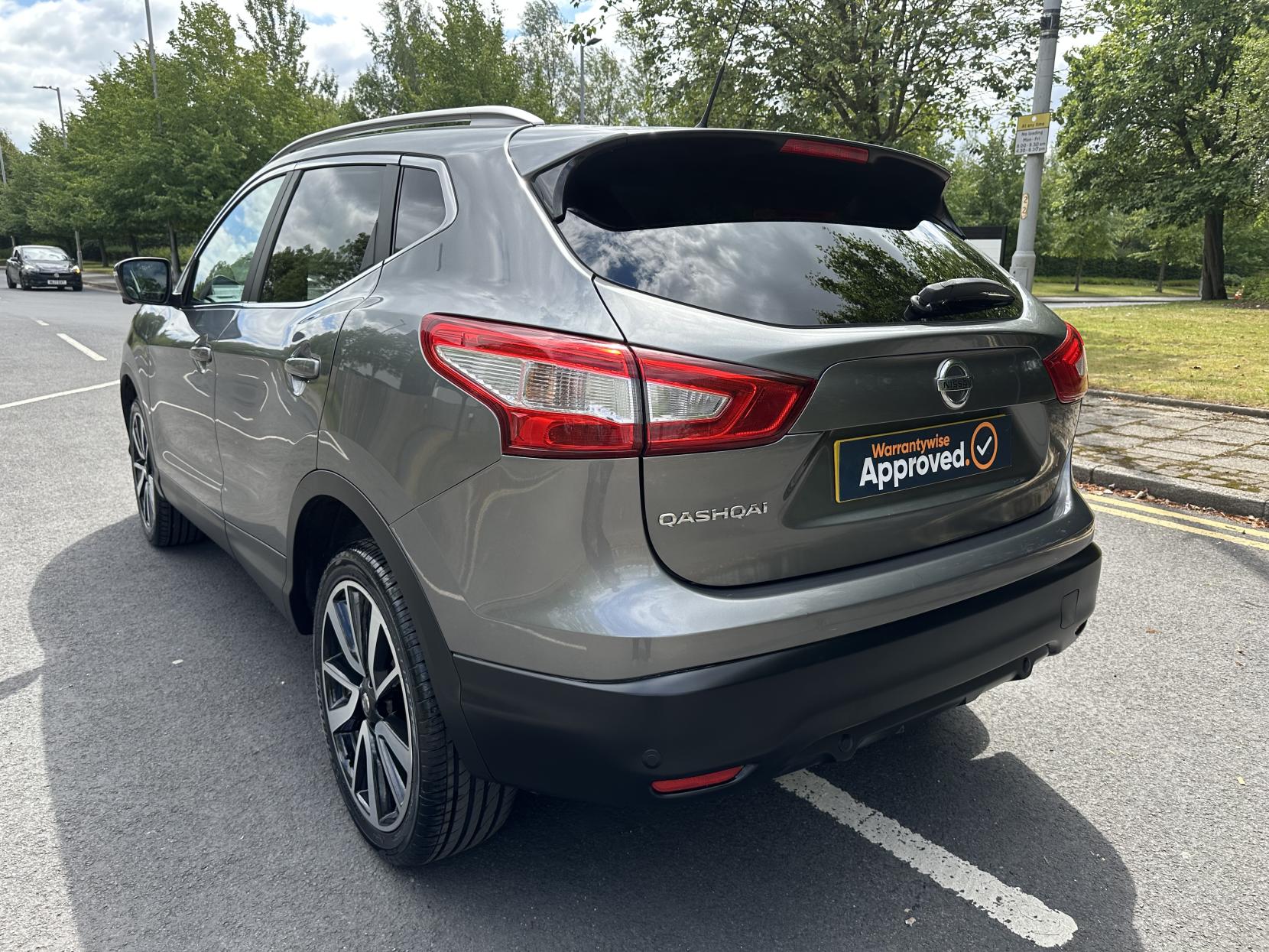 Nissan Qashqai 1.5 dCi Tekna SUV 5dr Diesel Manual 2WD Euro 6 (s/s) (110 ps)