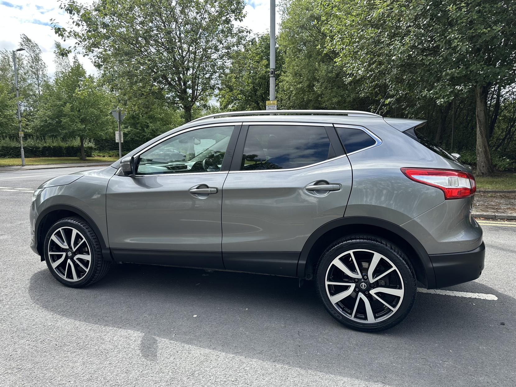 Nissan Qashqai 1.5 dCi Tekna SUV 5dr Diesel Manual 2WD Euro 6 (s/s) (110 ps)