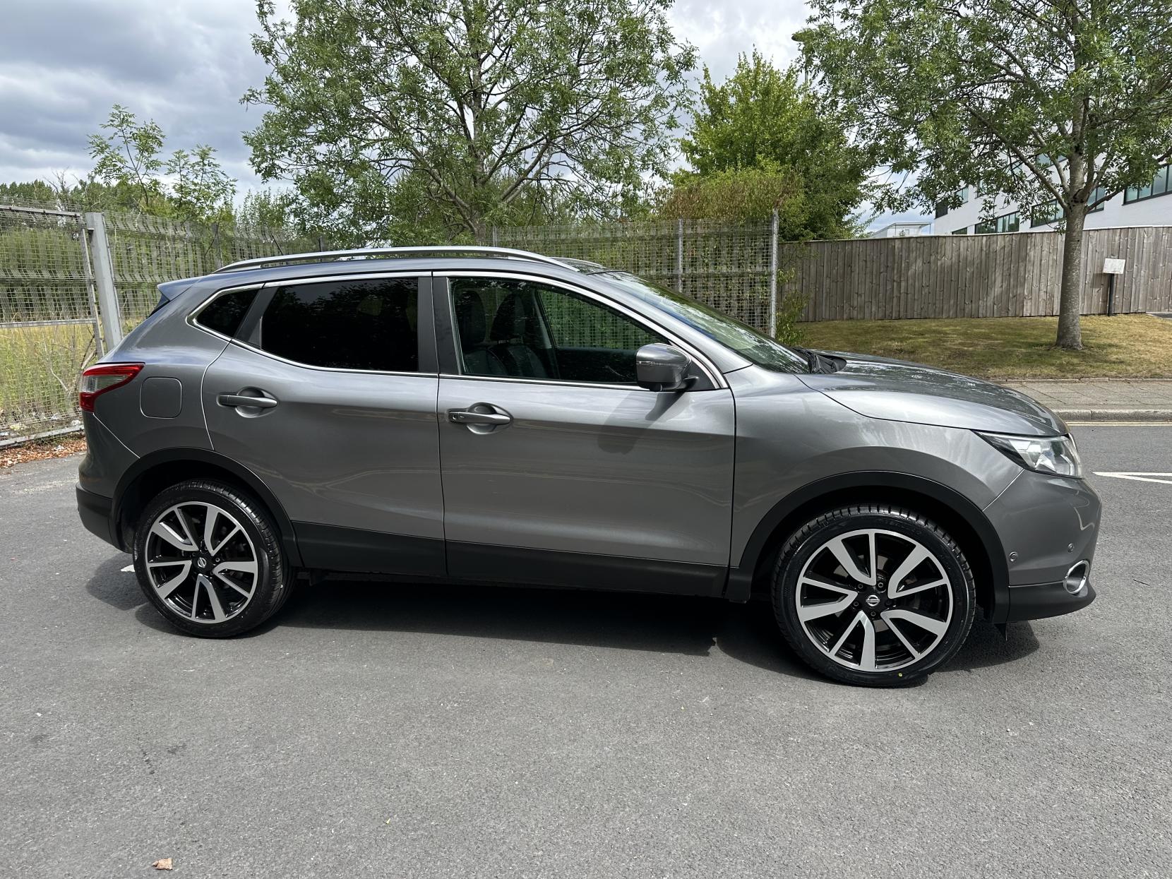 Nissan Qashqai 1.5 dCi Tekna SUV 5dr Diesel Manual 2WD Euro 6 (s/s) (110 ps)