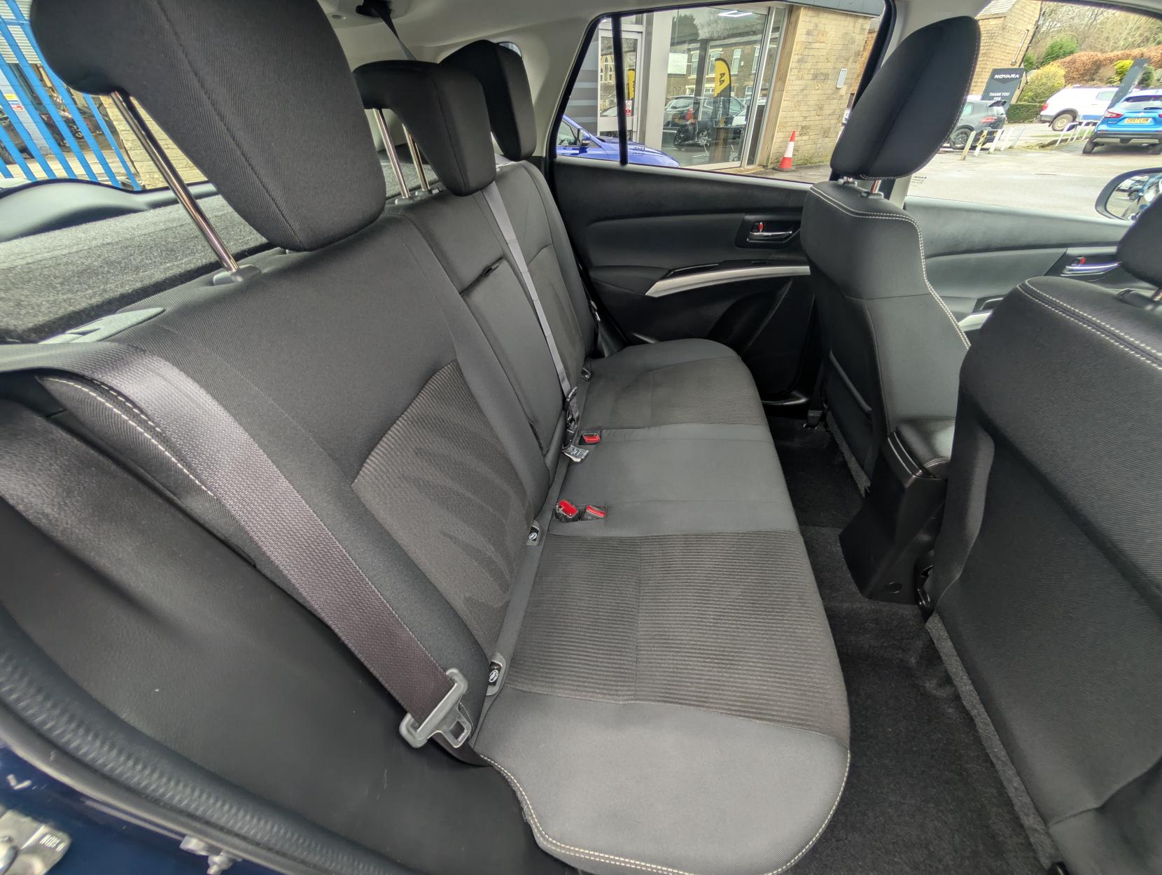 Suzuki SX4 S-Cross 1.0 Boosterjet SZ-T SUV 5dr Petrol Manual Euro 6 (111 ps)