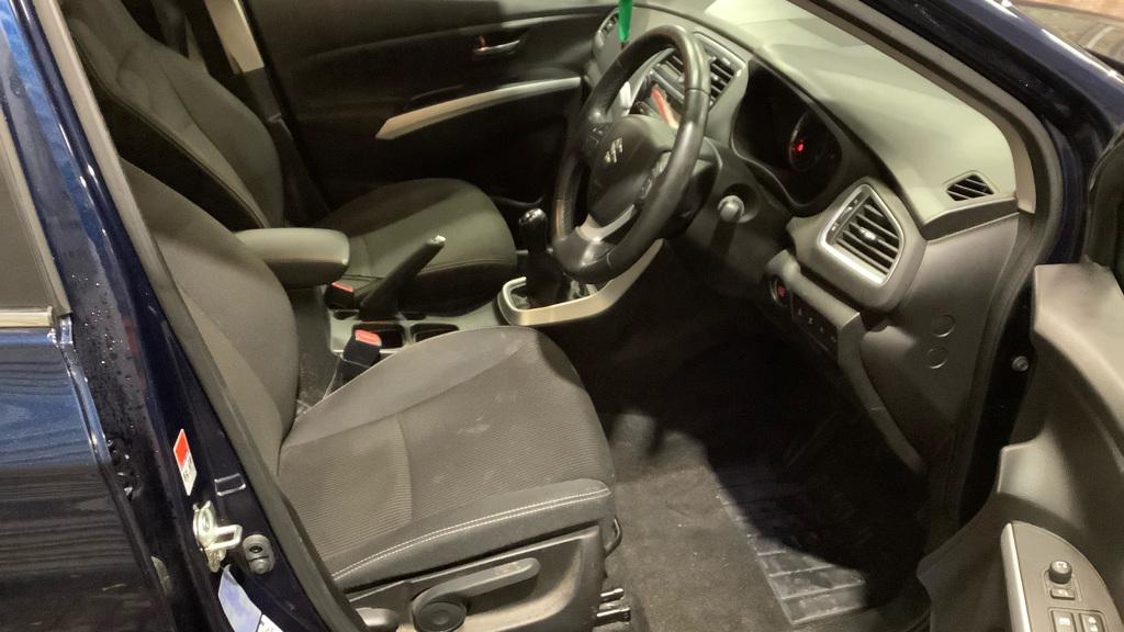 Suzuki SX4 S-Cross 1.0 Boosterjet SZ-T SUV 5dr Petrol Manual Euro 6 (111 ps)