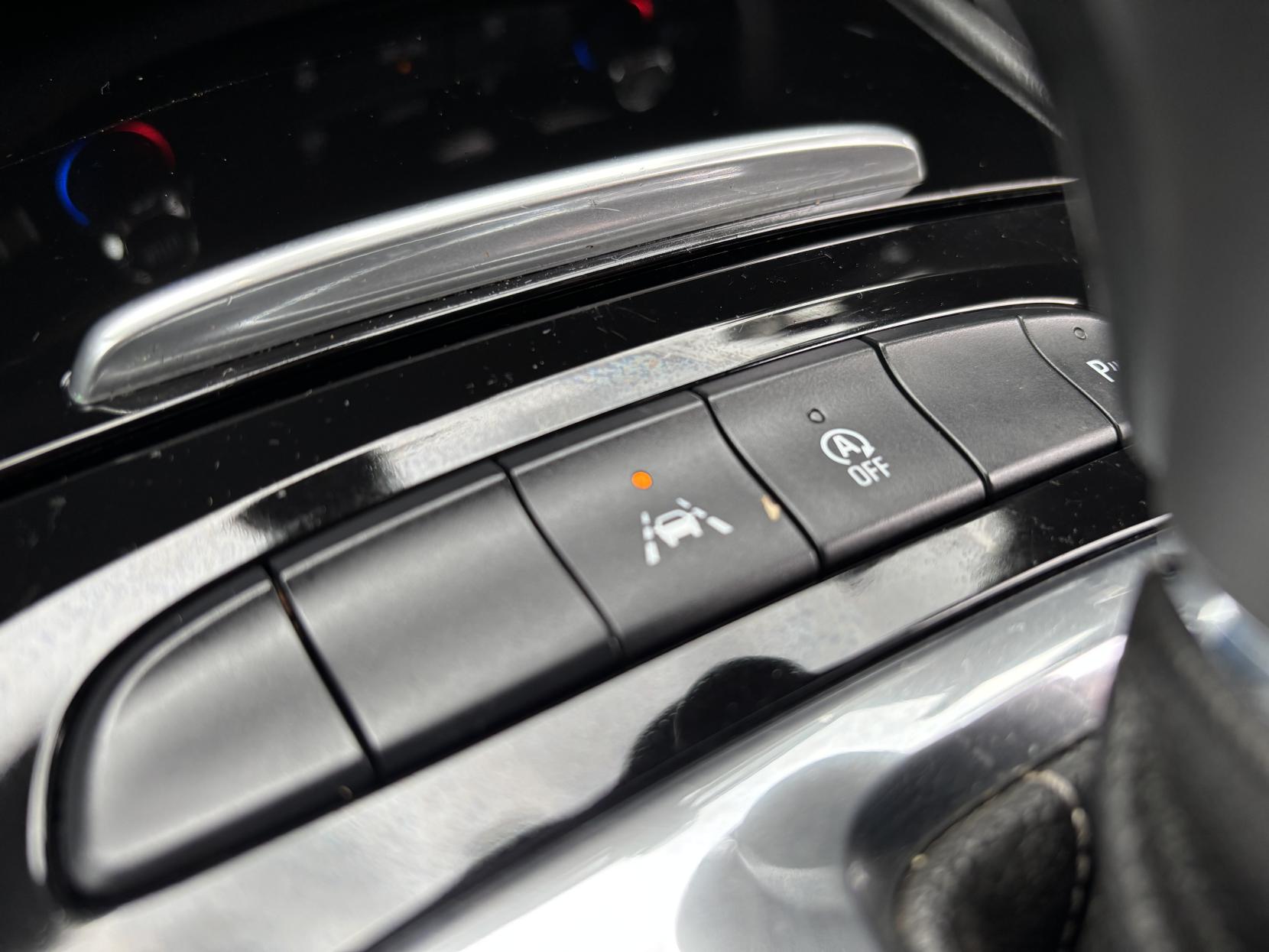 Vauxhall Insignia 2.0 Turbo D BlueInjection SRi VX Line Nav Sports Tourer 5dr Diesel Auto Euro 6 (s/s) (170 ps)