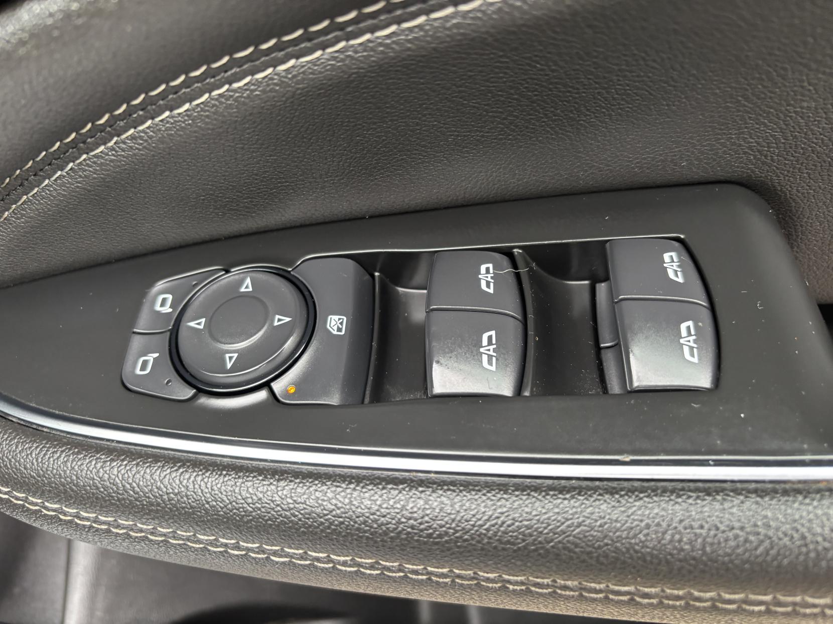 Vauxhall Insignia 2.0 Turbo D BlueInjection SRi VX Line Nav Sports Tourer 5dr Diesel Auto Euro 6 (s/s) (170 ps)