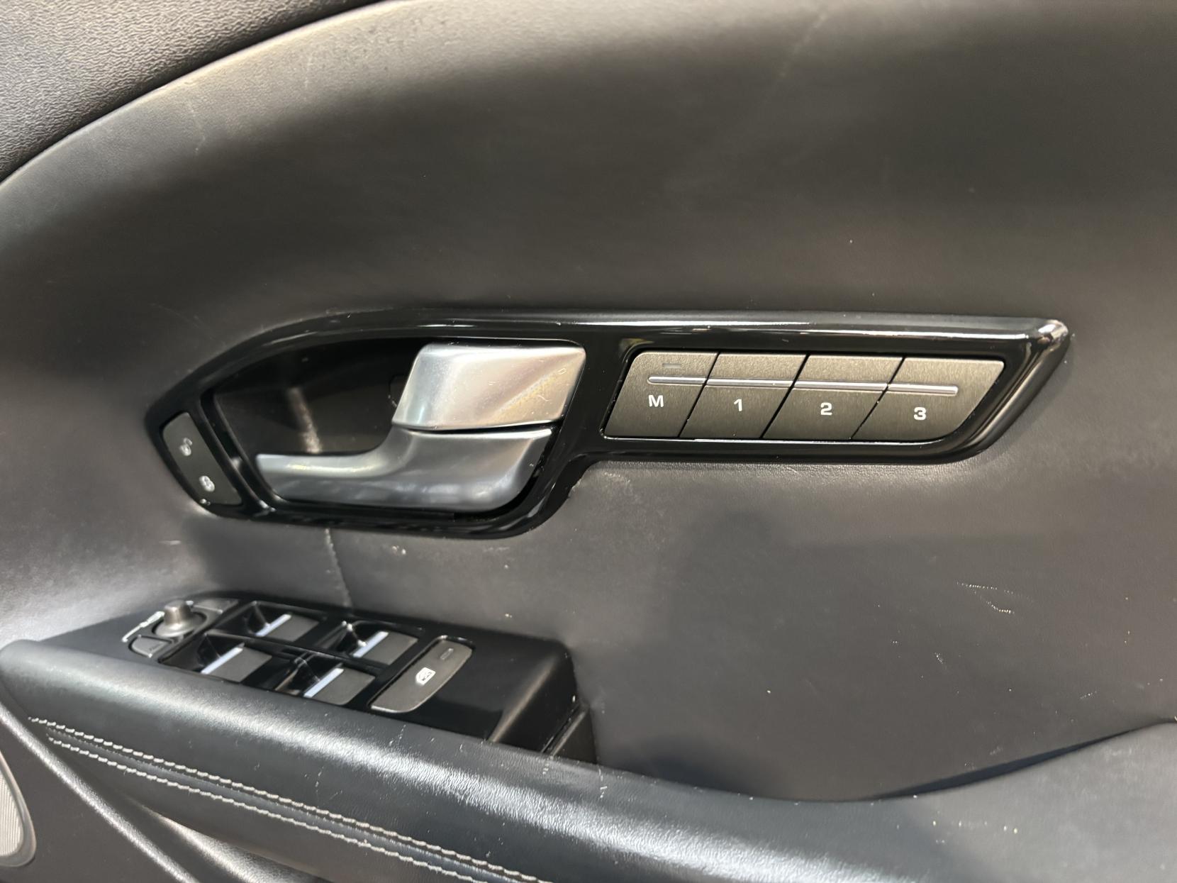 Land Rover Range Rover Evoque 2.0 eD4 HSE Dynamic SUV 5dr Diesel Manual FWD Euro 6 (s/s) (150 ps)