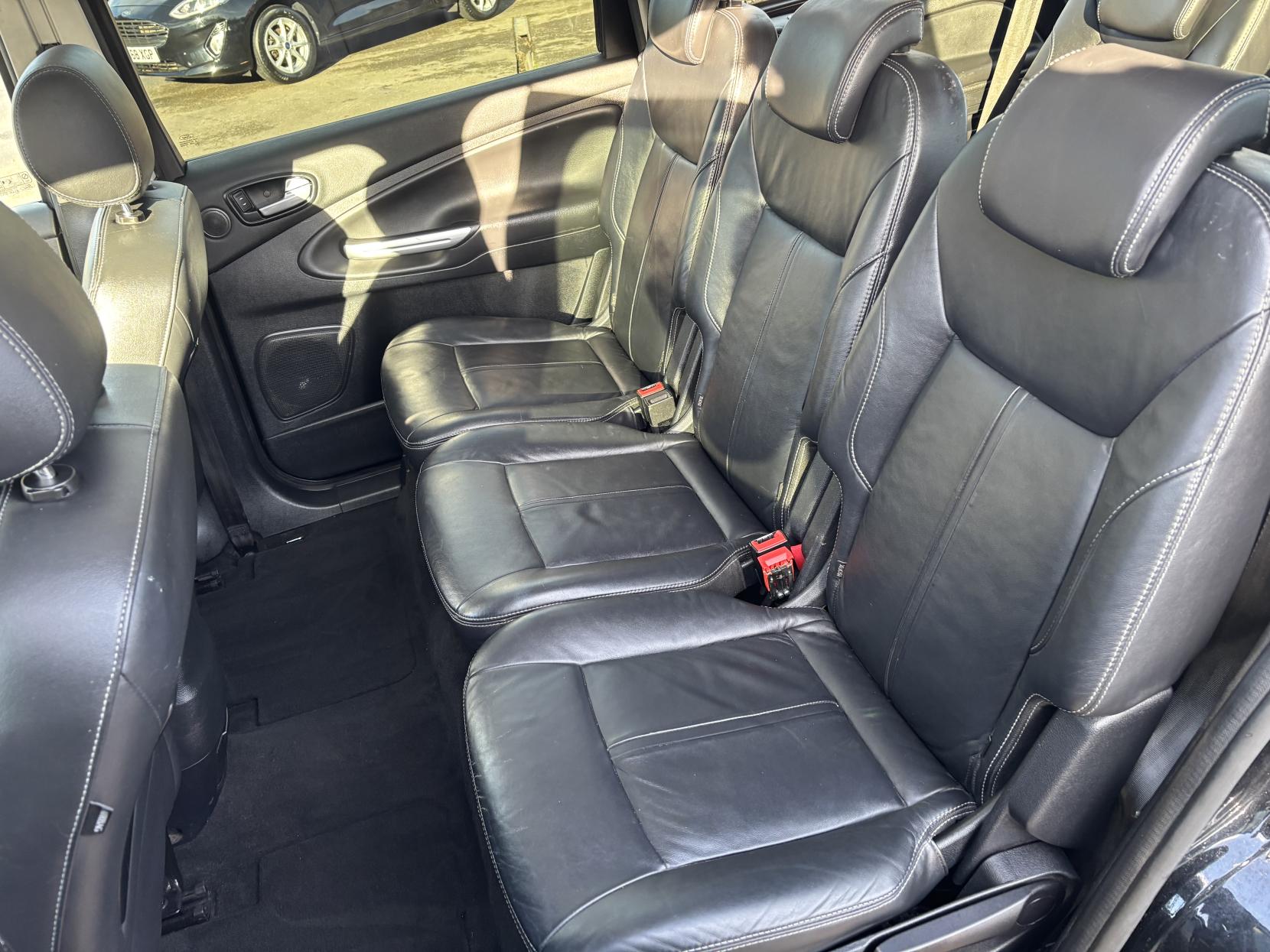 Ford Galaxy 2.0 TDCi Titanium X MPV 5dr Diesel Powershift Euro 5 (163 ps)