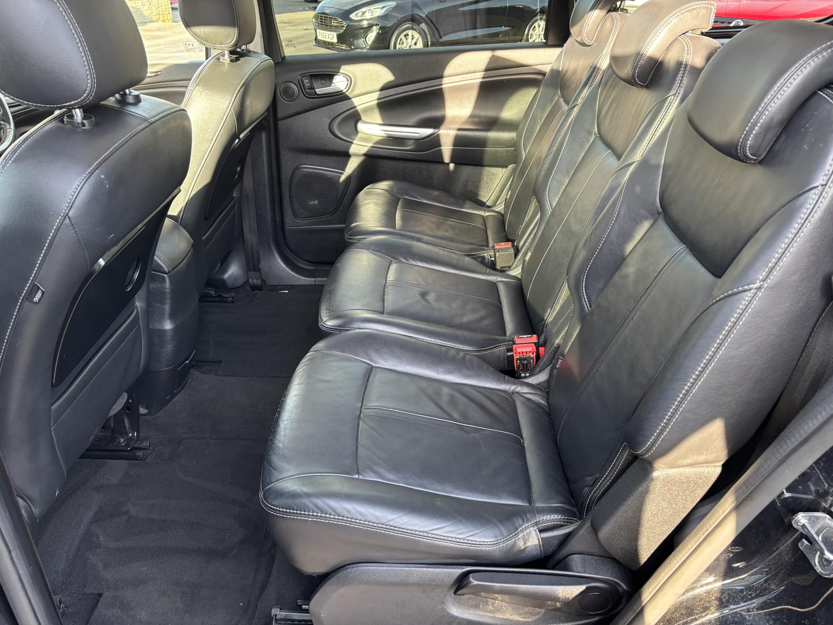 Ford Galaxy 2.0 TDCi Titanium X MPV 5dr Diesel Powershift Euro 5 (163 ps)