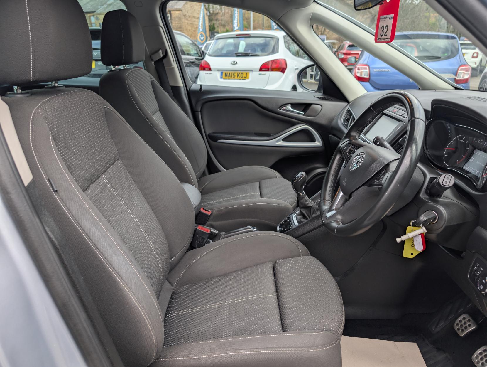 Vauxhall Zafira Tourer 1.4i Turbo SRi MPV 5dr Petrol Manual Euro 6 (140 ps)