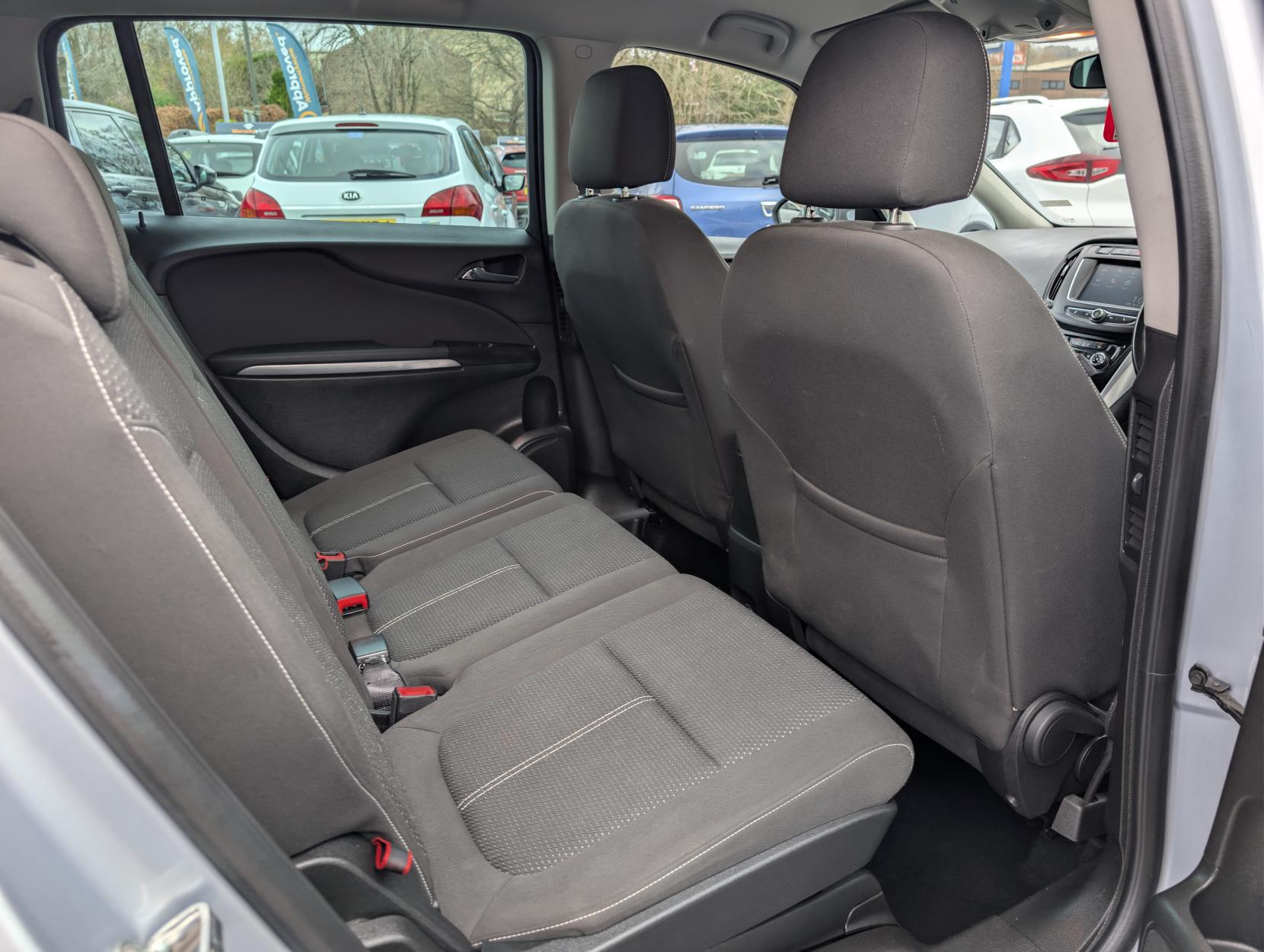 Vauxhall Zafira Tourer 1.4i Turbo SRi MPV 5dr Petrol Manual Euro 6 (140 ps)